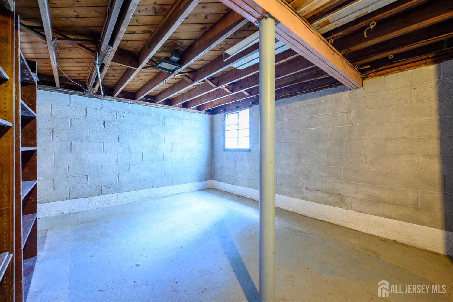 Colonia, New Jersey, 07067, United States, 4 Bedrooms Bedrooms, ,2 BathroomsBathrooms,Residential,For Sale,1961798