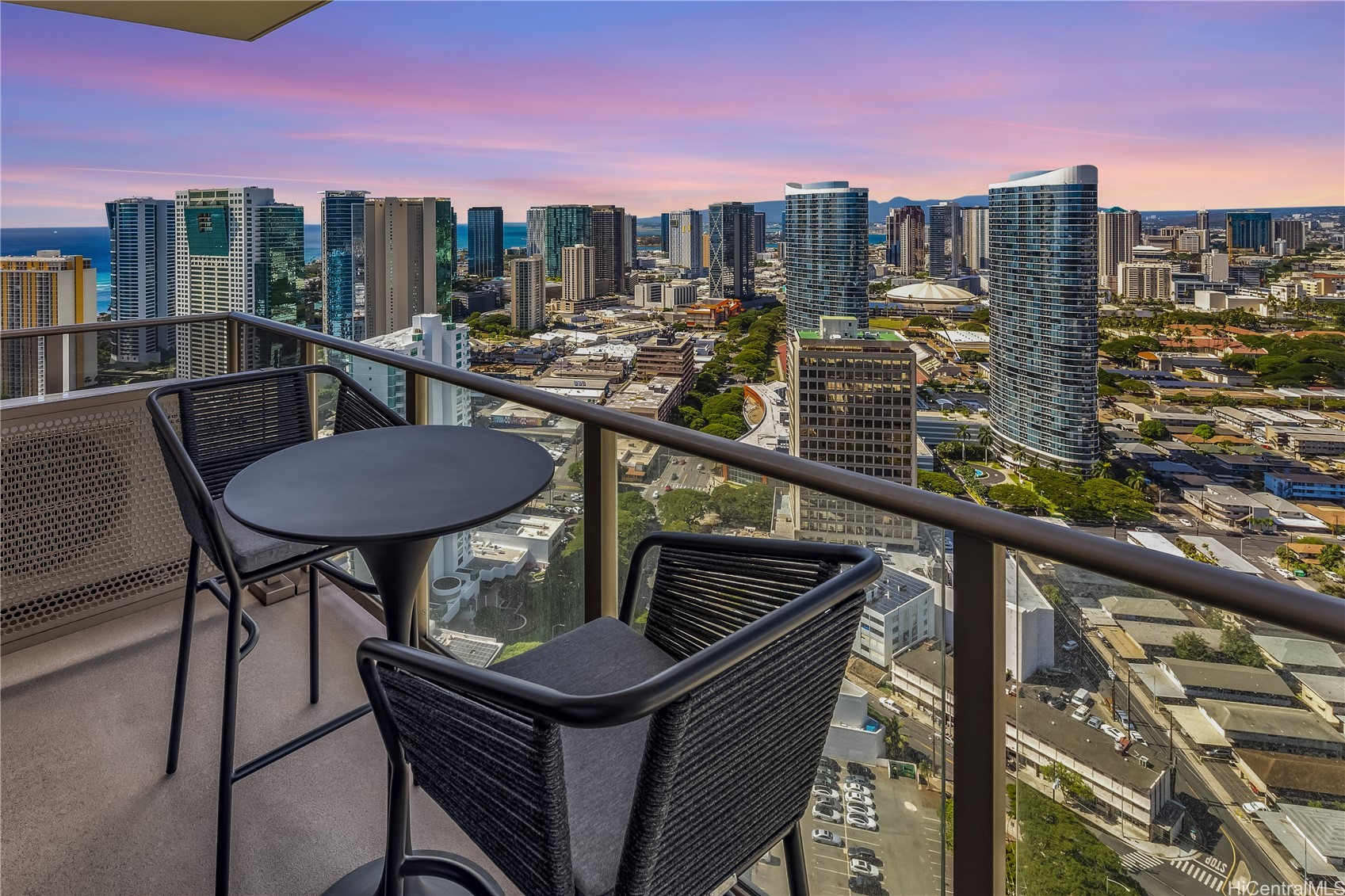 Honolulu, Hawaii, 96814, United States, 2 Bedrooms Bedrooms, ,2 BathroomsBathrooms,Residential,For Sale,1999613