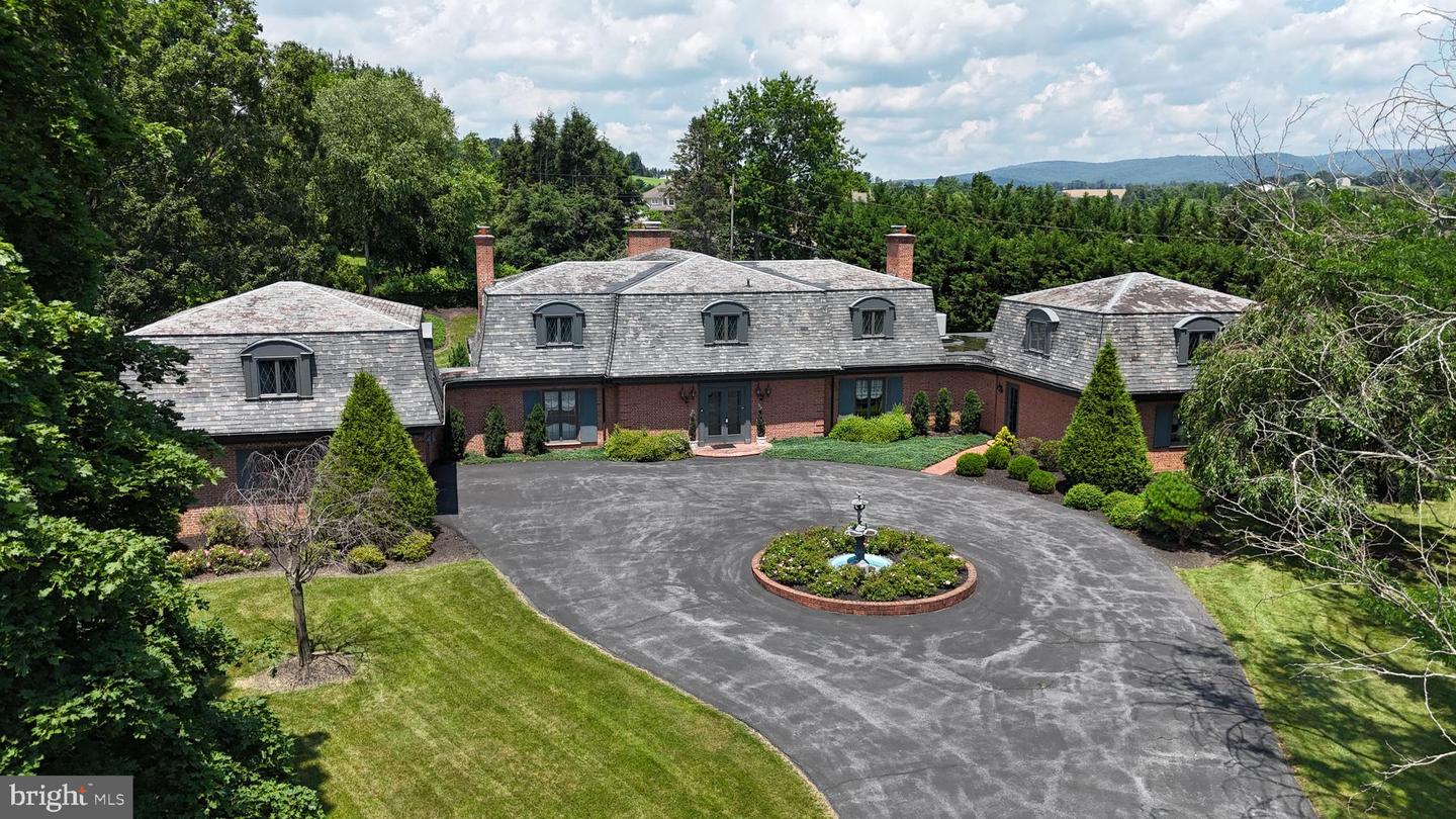 Waynesboro, Pennsylvania, 17268, United States, 4 Bedrooms Bedrooms, ,4 BathroomsBathrooms,Residential,For Sale,1731407