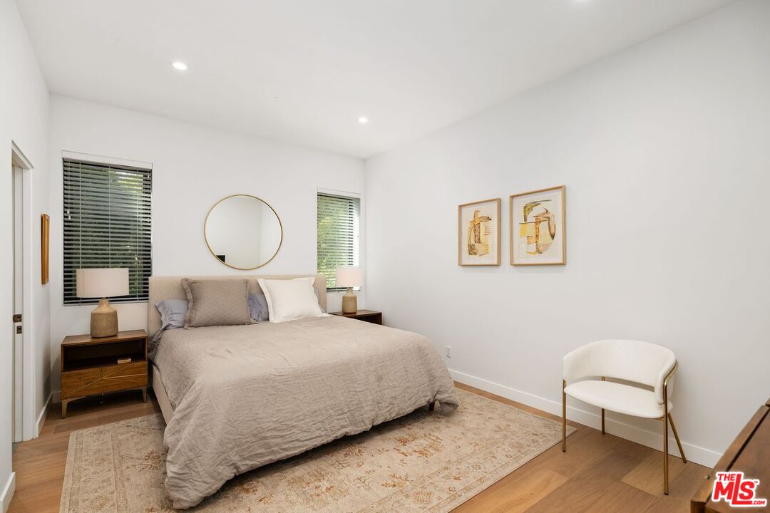 Los Angeles, California, 90046, United States, 5 Bedrooms Bedrooms, ,6 BathroomsBathrooms,Residential,For Sale,1897072