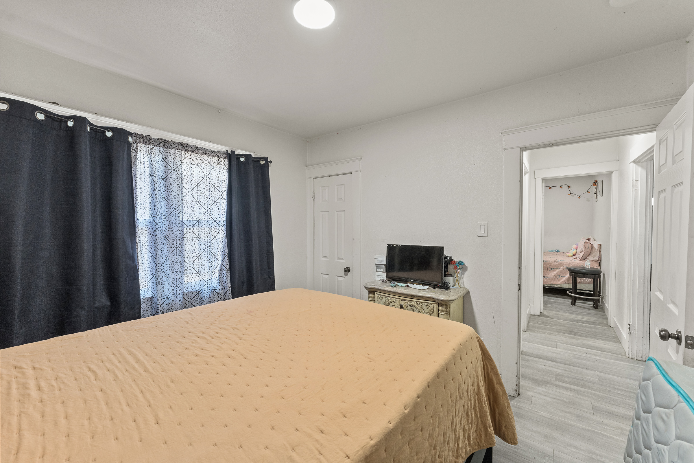 San Bernardino, California, 92405, United States, 3 Bedrooms Bedrooms, ,1 BathroomBathrooms,Residential,For Sale,1982990