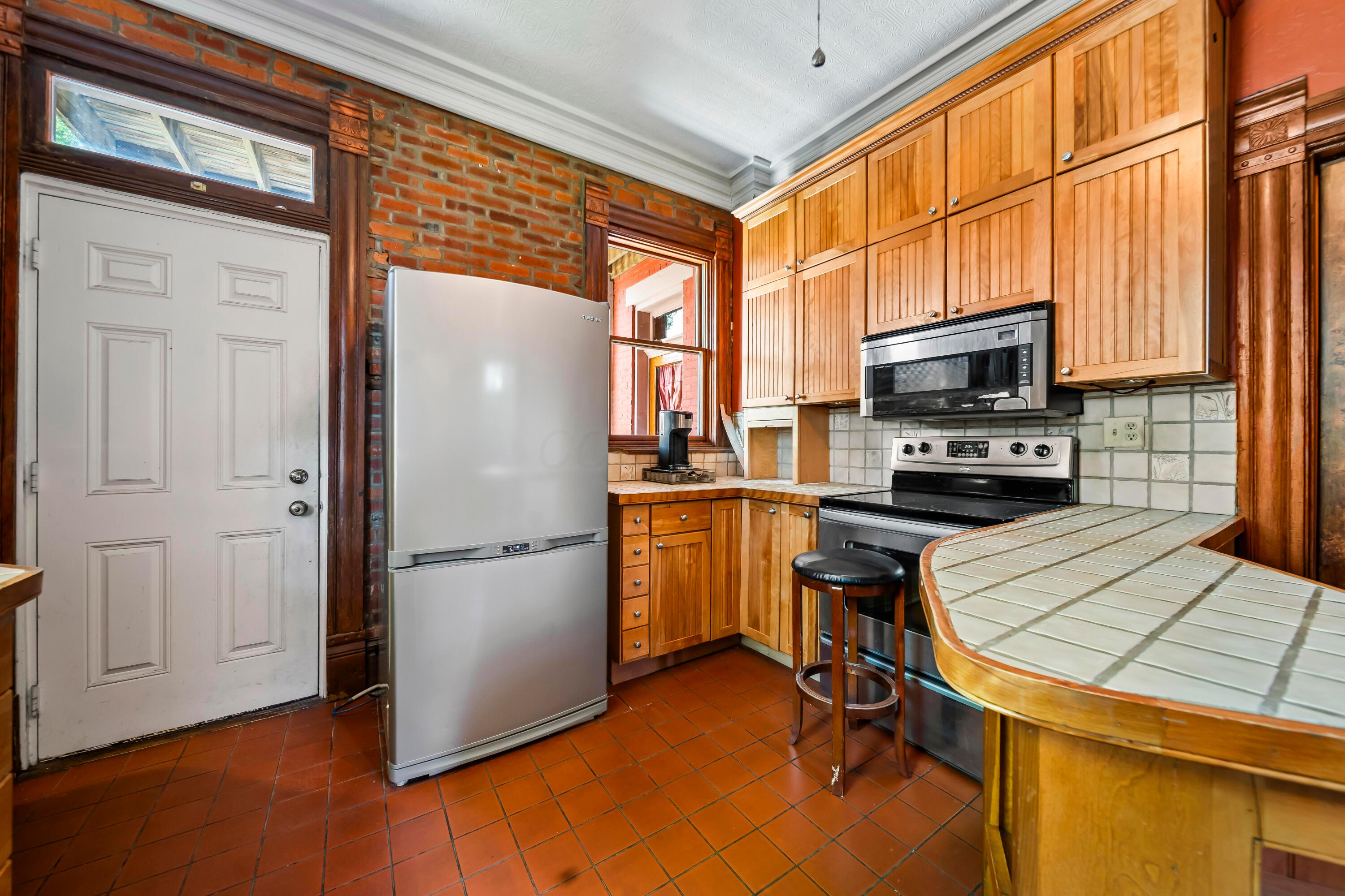 Columbus, Ohio, 43205, United States, 4 Bedrooms Bedrooms, ,3 BathroomsBathrooms,Residential,For Sale,1866885
