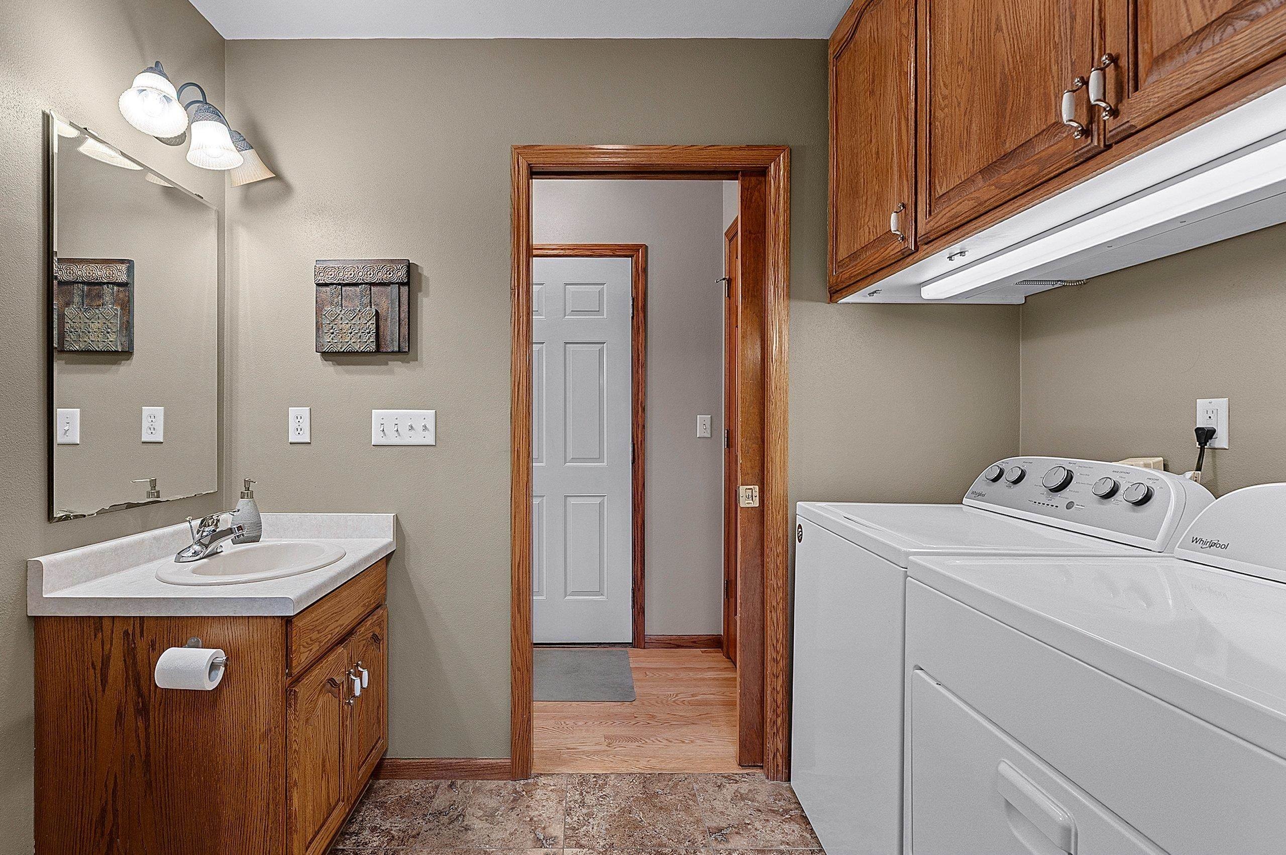 GREEN BAY, Wisconsin, 54313, United States, 4 Bedrooms Bedrooms, ,4 BathroomsBathrooms,Residential,For Sale,2048613