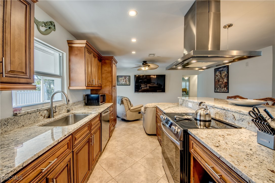 Cape Coral, Florida, 33904, United States, 3 Bedrooms Bedrooms, ,2 BathroomsBathrooms,Residential,For Sale,2010996