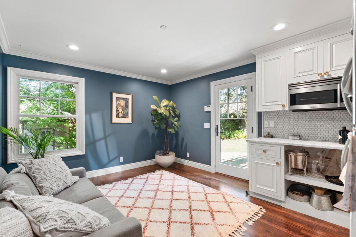 Hillsborough, California, 94010, United States, 6 Bedrooms Bedrooms, ,7 BathroomsBathrooms,Residential,For Sale,1947019