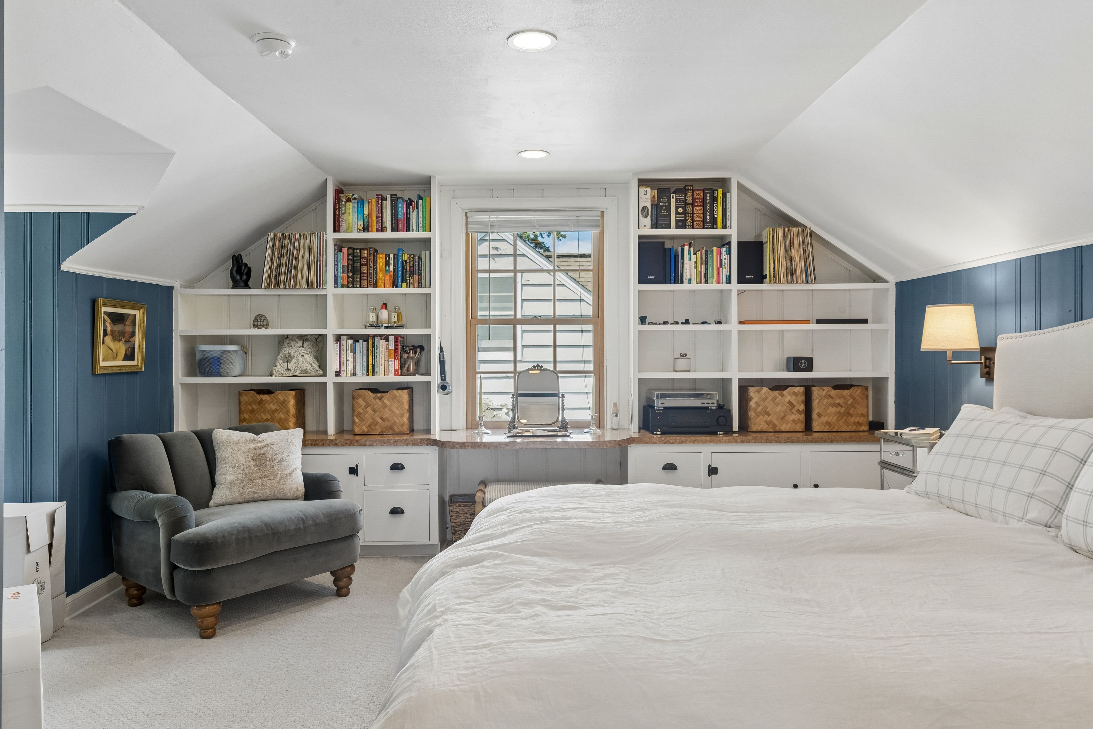  Elegant Cape Cod Living with Timeless Architectural Detail - 物件實景