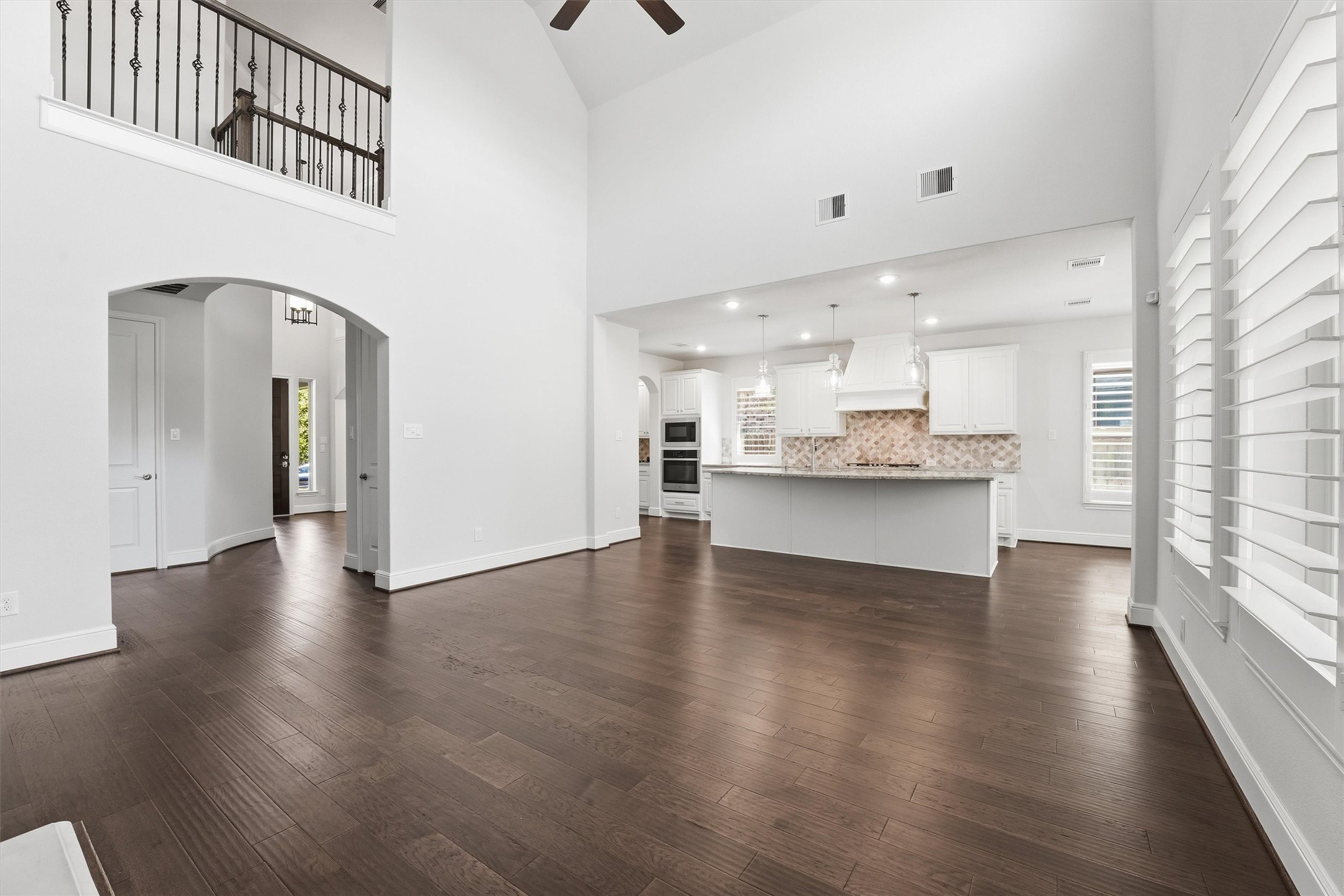  18011 Zagranski Cedar - 物件實景