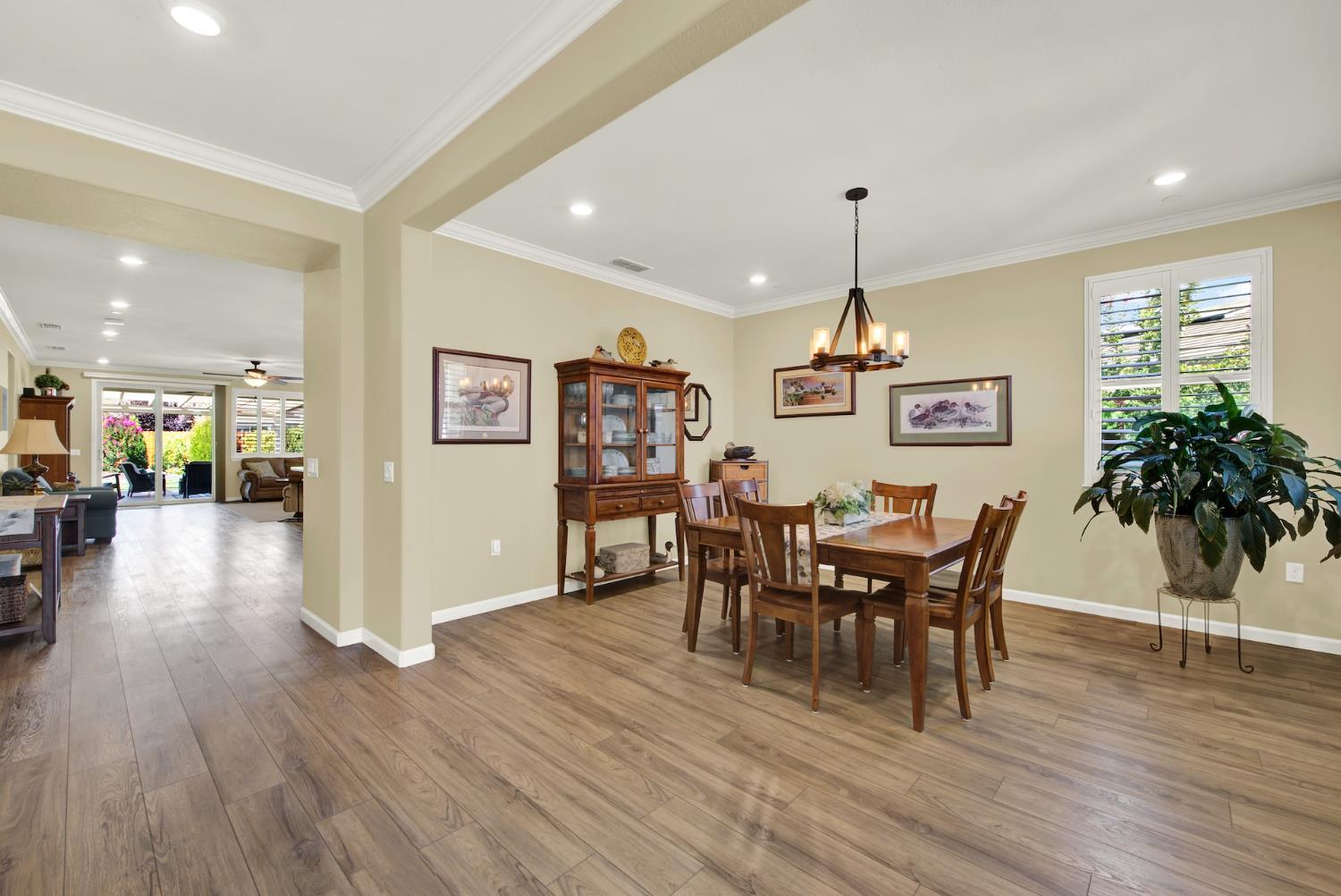 Sacramento, California, 95829, United States, 3 Bedrooms Bedrooms, ,2 BathroomsBathrooms,Residential,For Sale,1912501