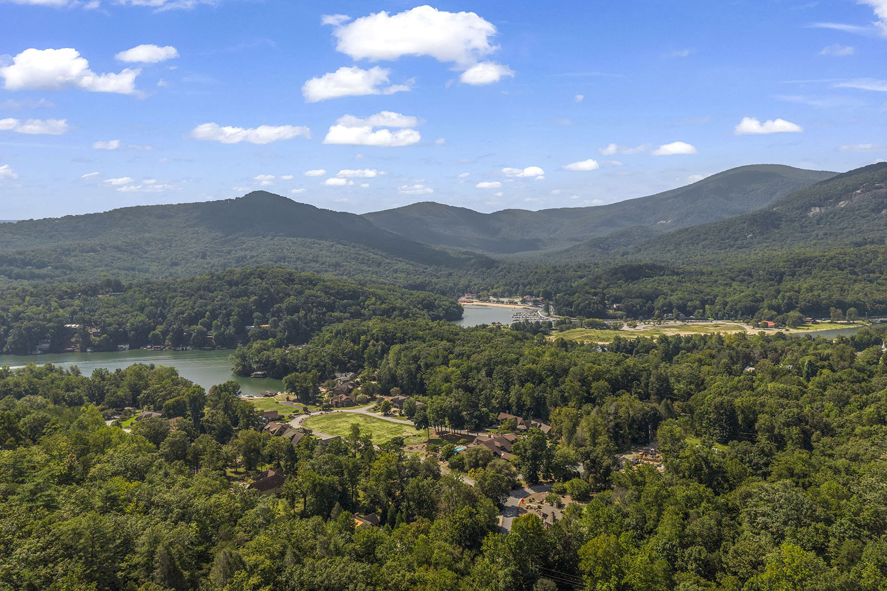  LAKE LURE - 物件實景