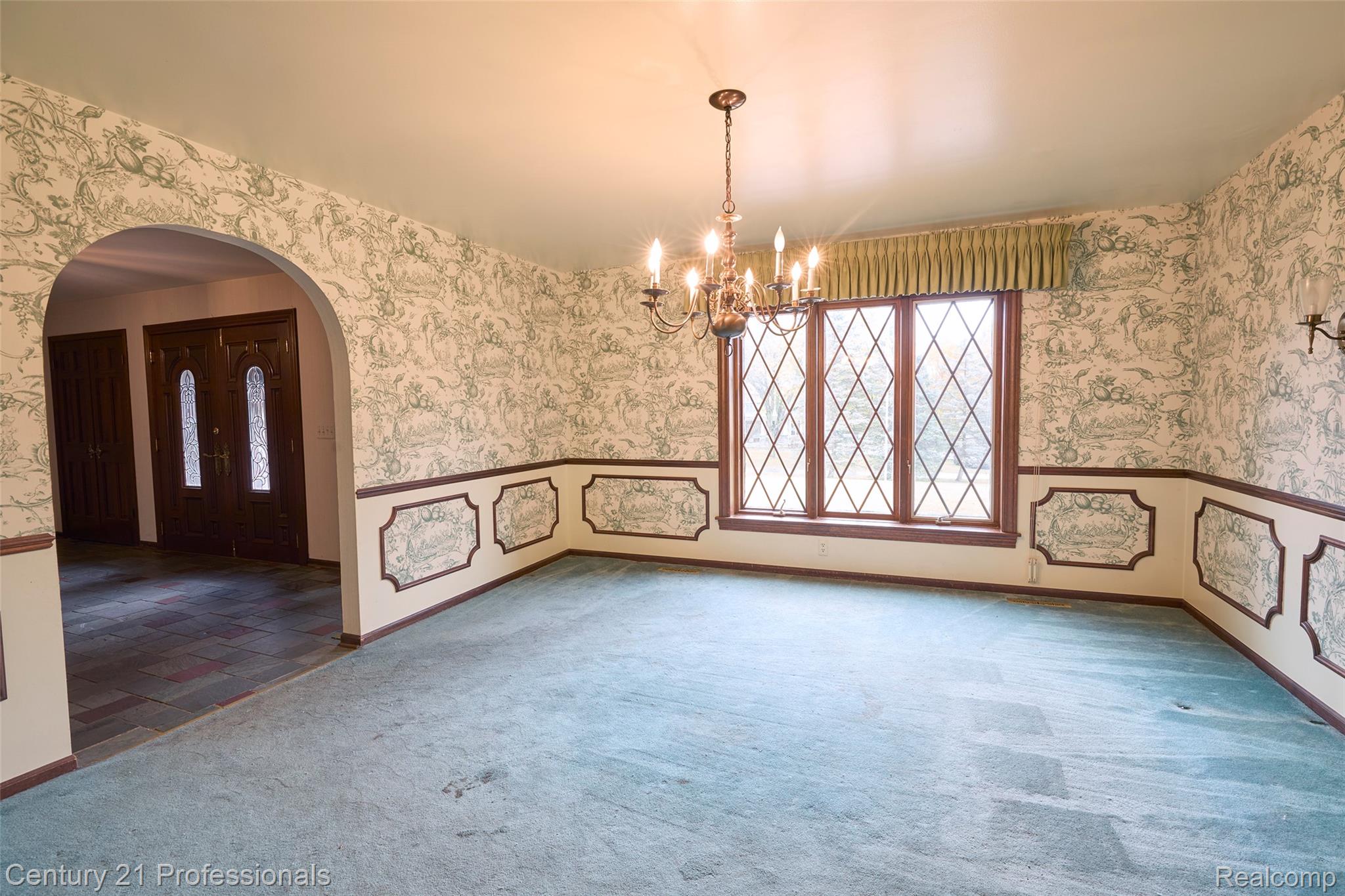 Rochester, Michigan, 48306, United States, 5 Bedrooms Bedrooms, ,6 BathroomsBathrooms,Residential,For Sale,1987117