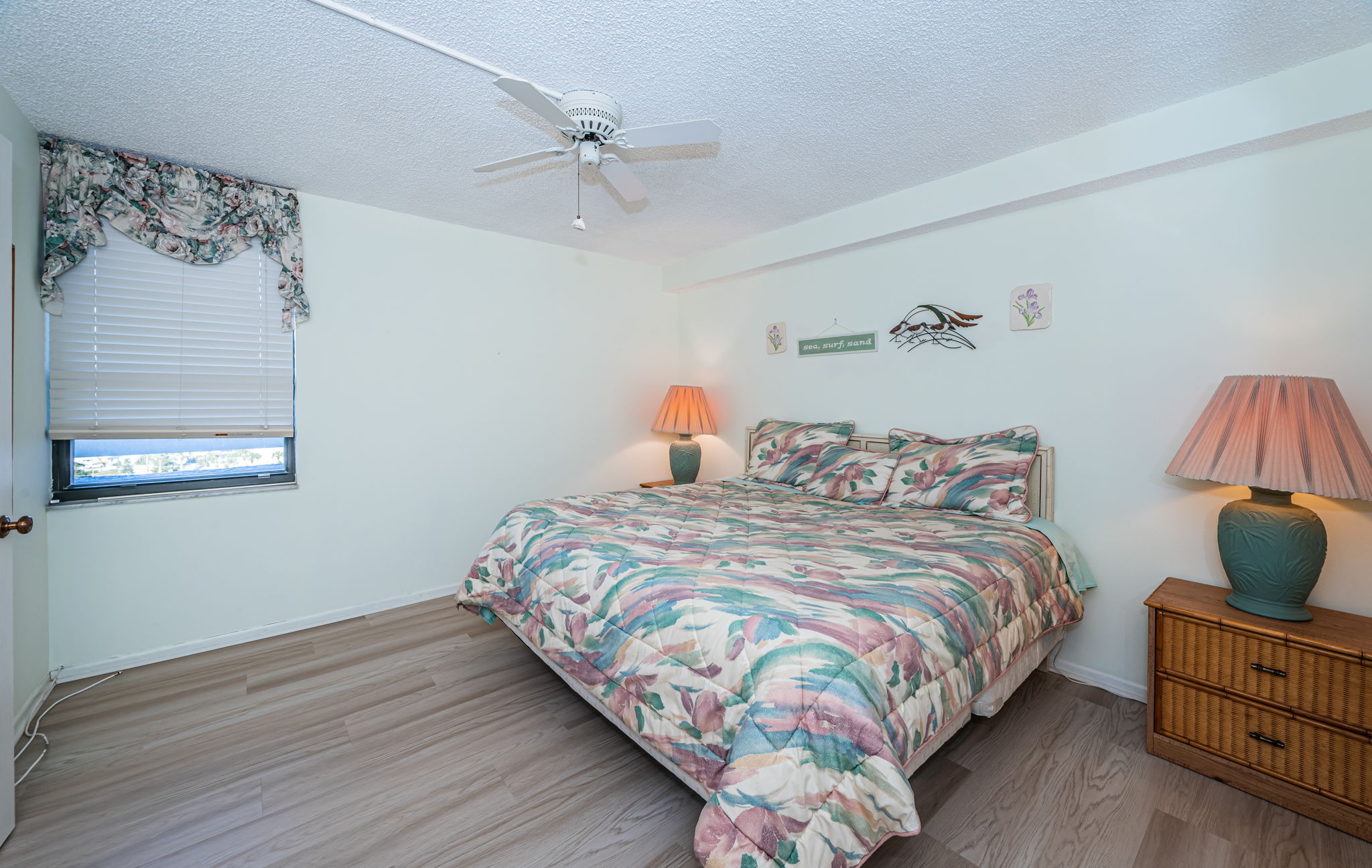 Redington Shores, Florida, 33708, United States, 2 Bedrooms Bedrooms, ,2 BathroomsBathrooms,Residential,For Sale,2013102