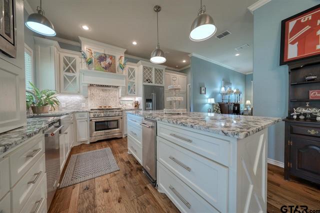 Lindale, Texas, 75771, United States, 3 Bedrooms Bedrooms, ,2 BathroomsBathrooms,Residential,For Sale,1977998