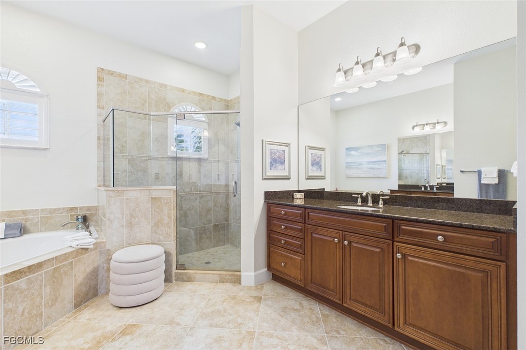 Fort Myers, Florida, 33913, United States, 4 Bedrooms Bedrooms, ,3 BathroomsBathrooms,Residential,For Sale,2005294