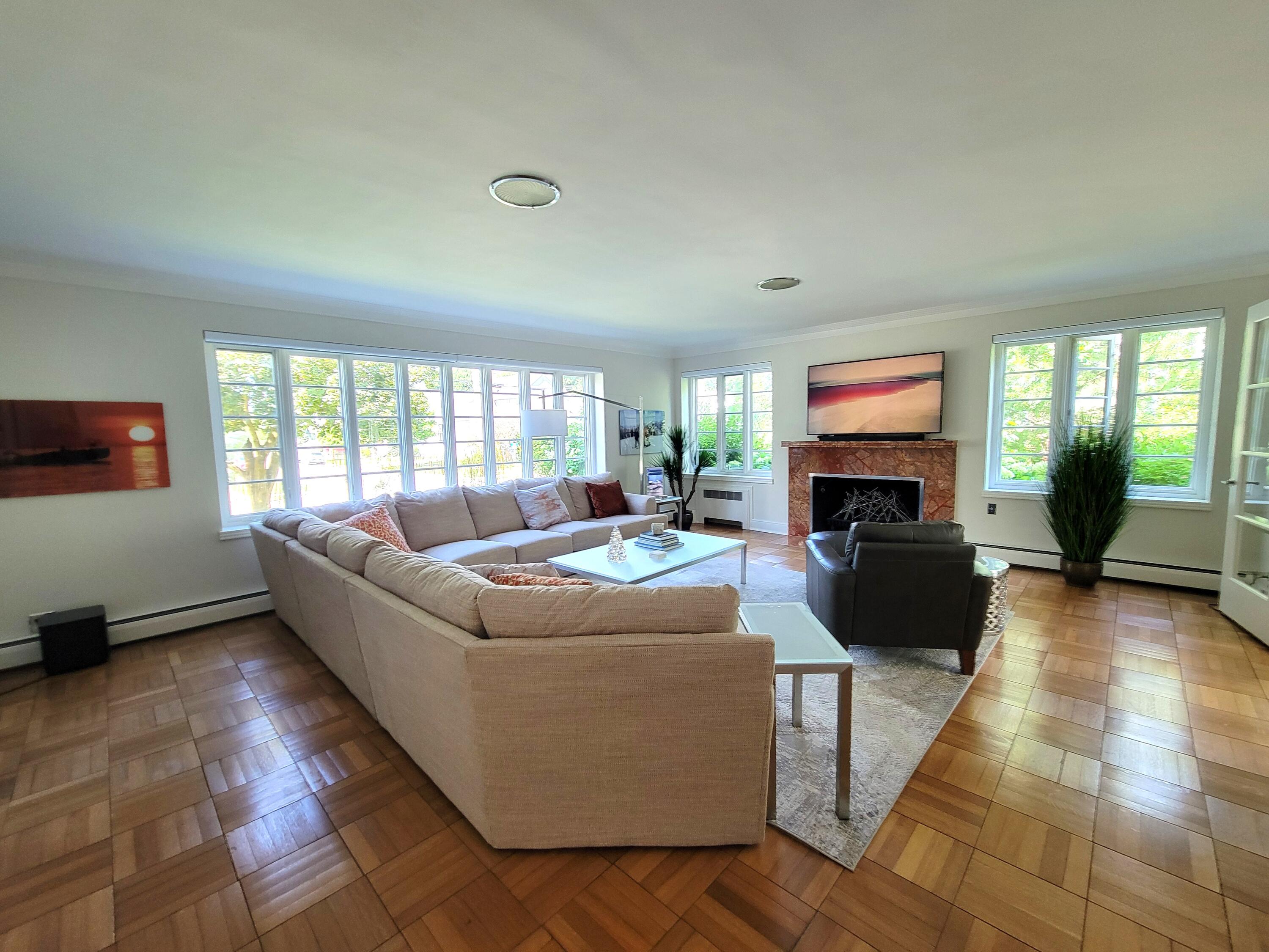 Alpena, Michigan, 49707, United States, 4 Bedrooms Bedrooms, ,6 BathroomsBathrooms,Residential,For Sale,1978367