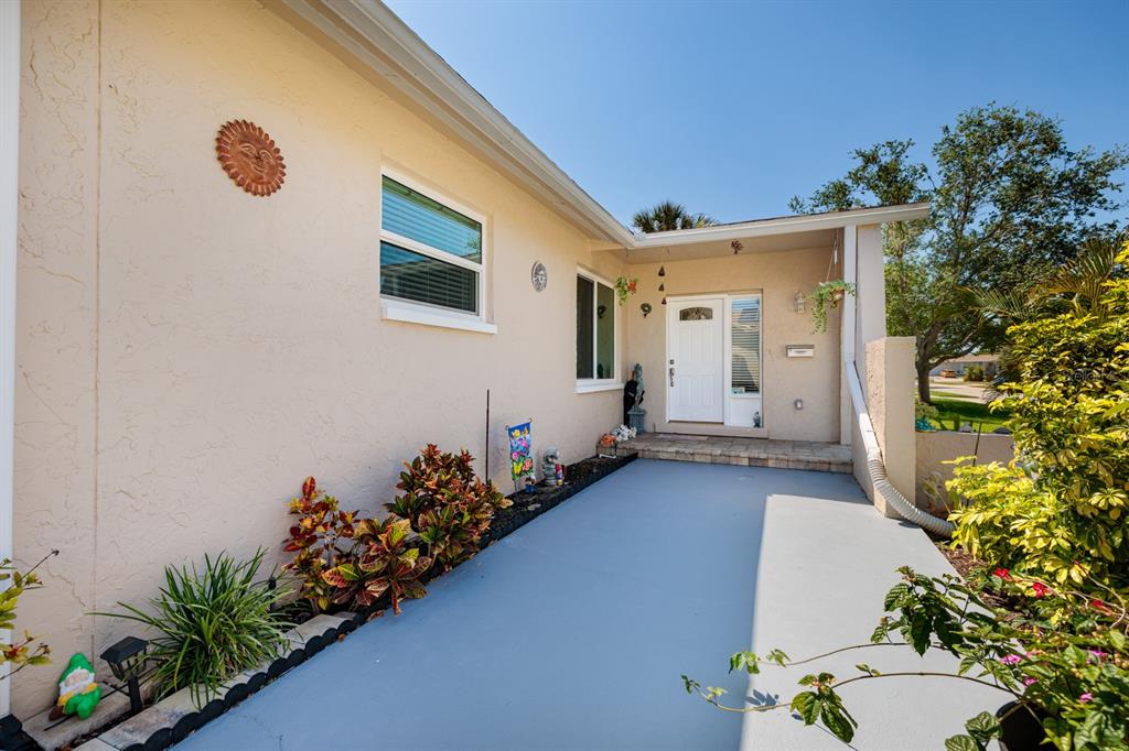 St Petersburg, Florida, 33703, United States, 3 Bedrooms Bedrooms, ,2 BathroomsBathrooms,Residential,For Sale,1770463