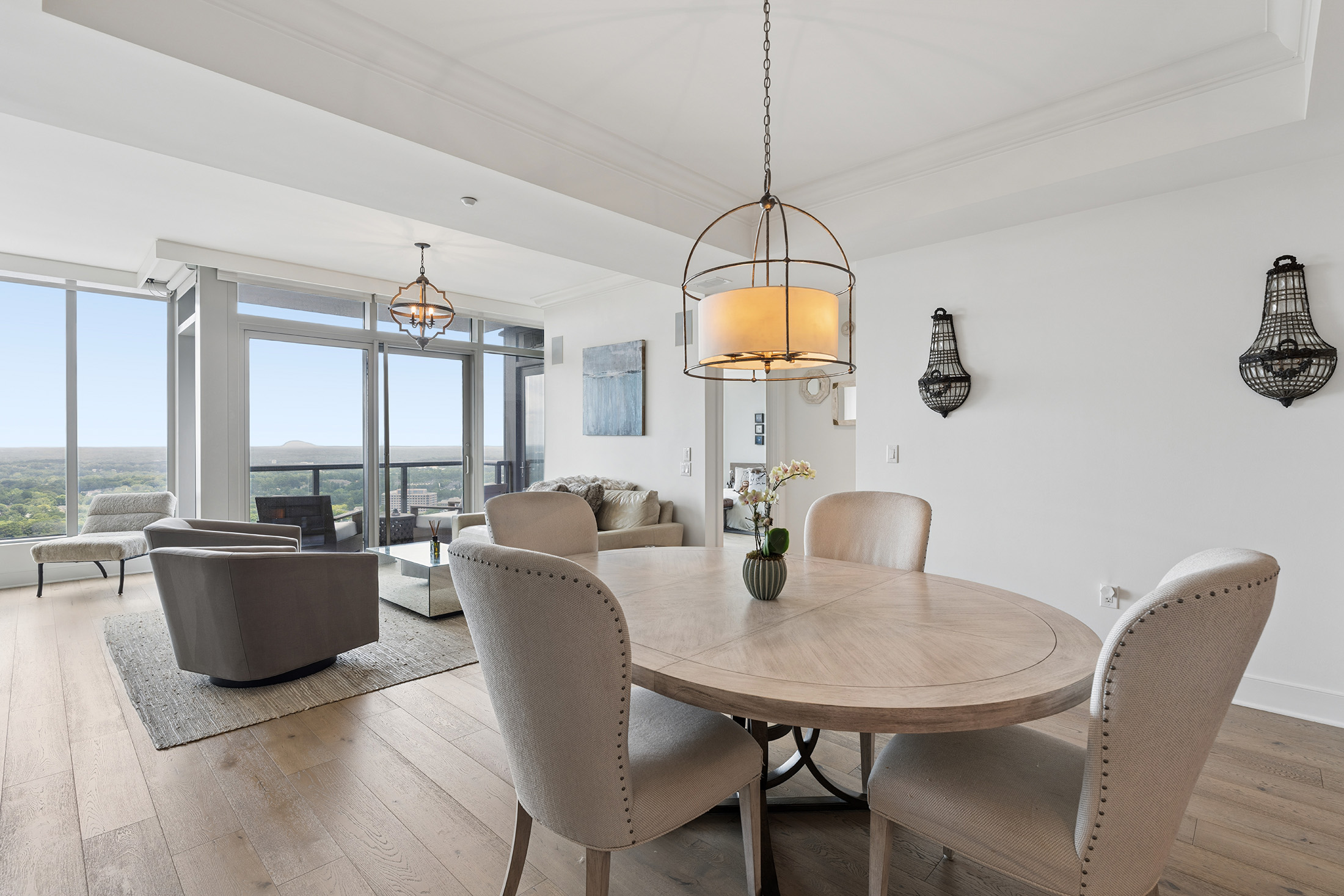  The Ritz-Carlton Residence — A Home With a View - 物件實景