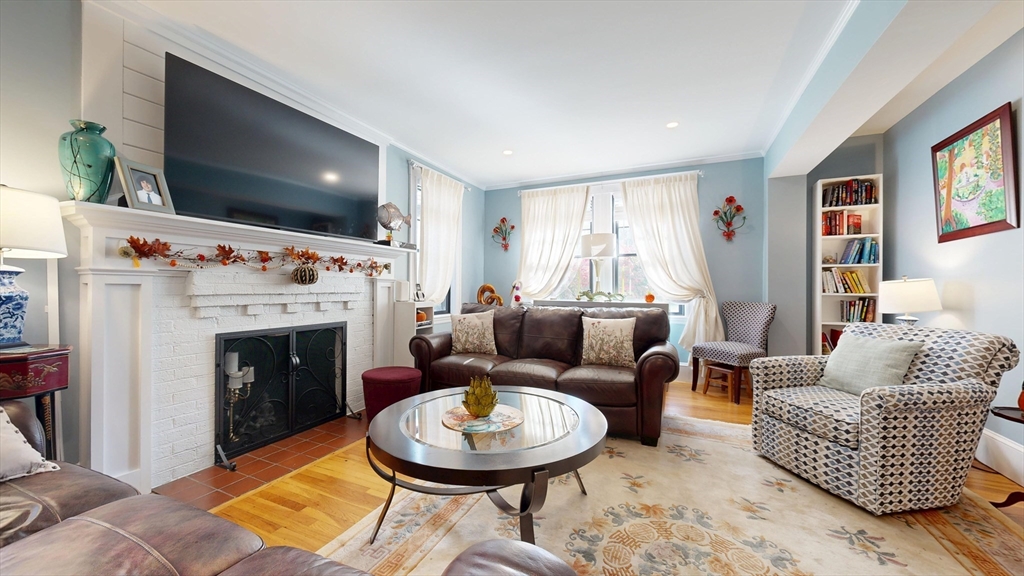 Reading, Massachusetts, 01867, United States, 3 Bedrooms Bedrooms, ,2 BathroomsBathrooms,Residential,For Sale,1976602