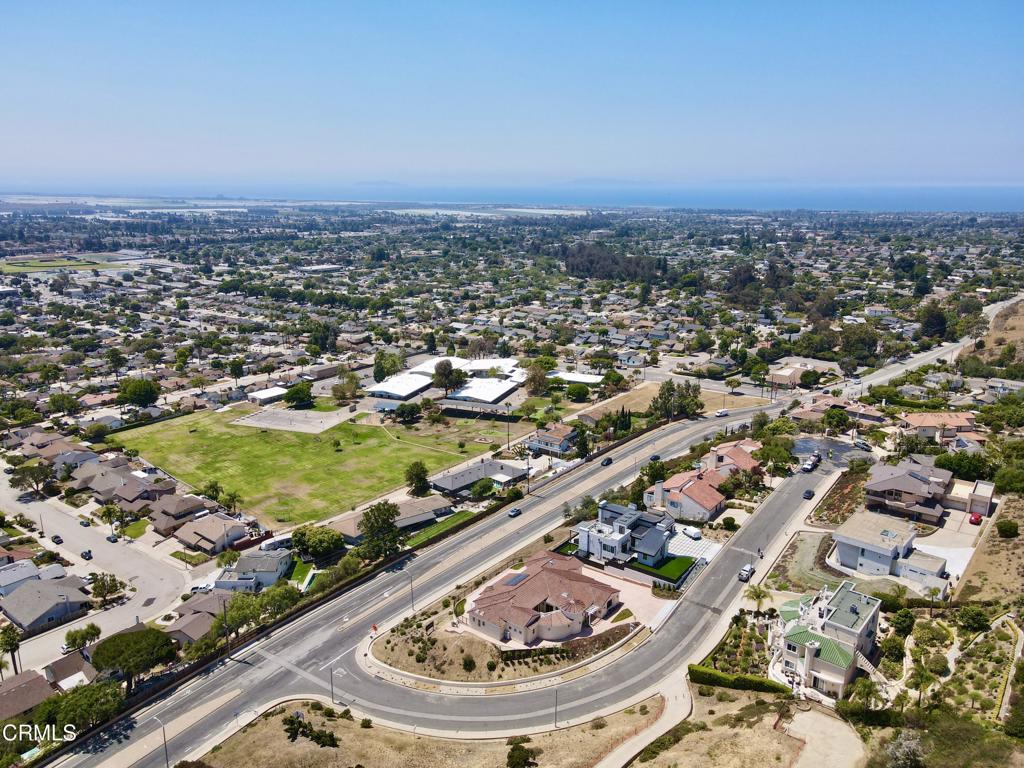 Ventura, California, 93003, United States, 4 Bedrooms Bedrooms, ,4 BathroomsBathrooms,Residential,For Sale,1912108