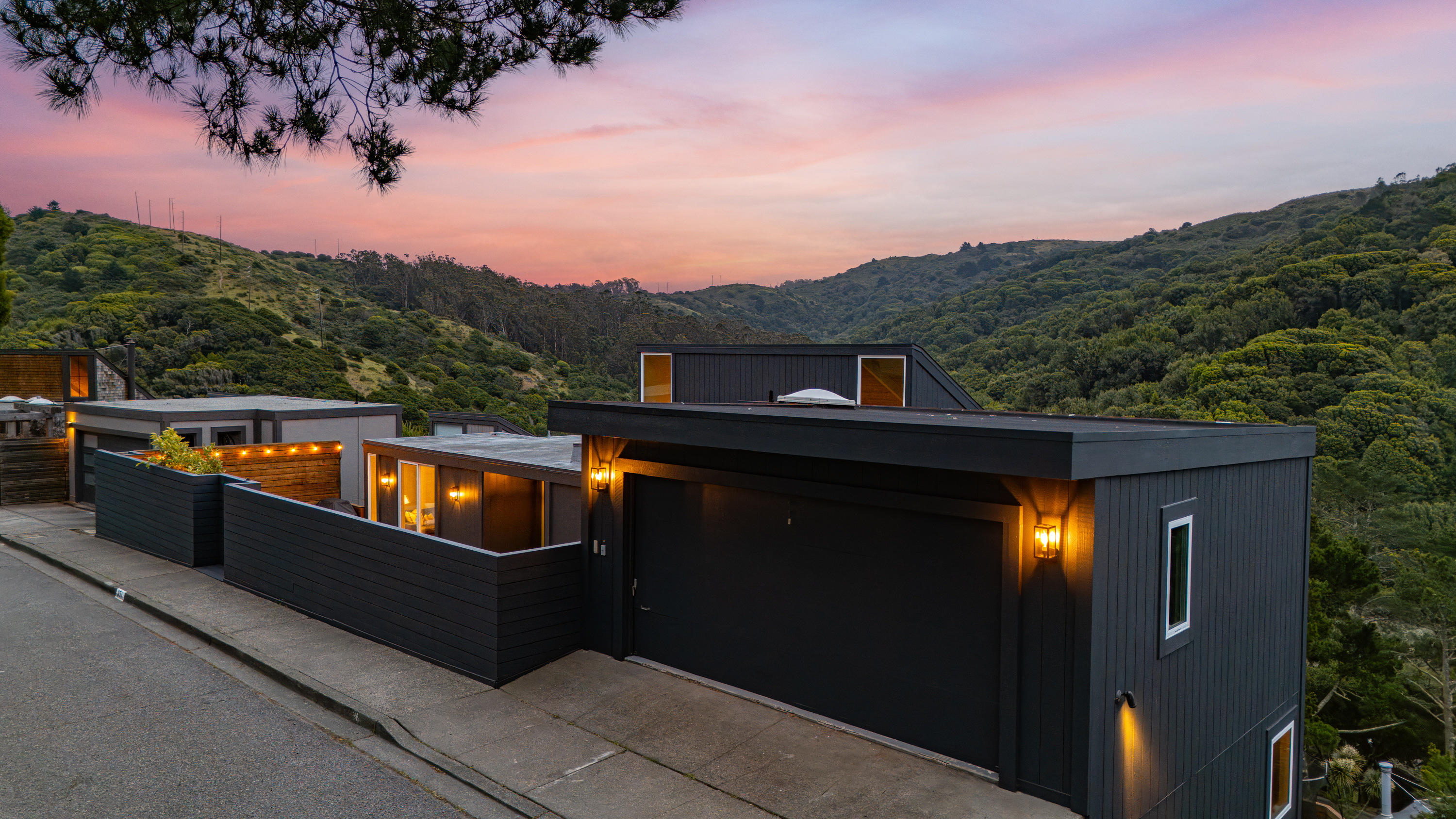  Contempary Hillside Living - 物件實景
