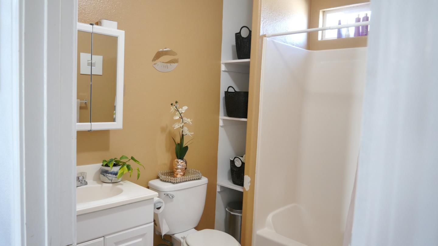 Richmond, California, 94801, United States, 3 Bedrooms Bedrooms, ,3 BathroomsBathrooms,Residential,For Sale,1978475