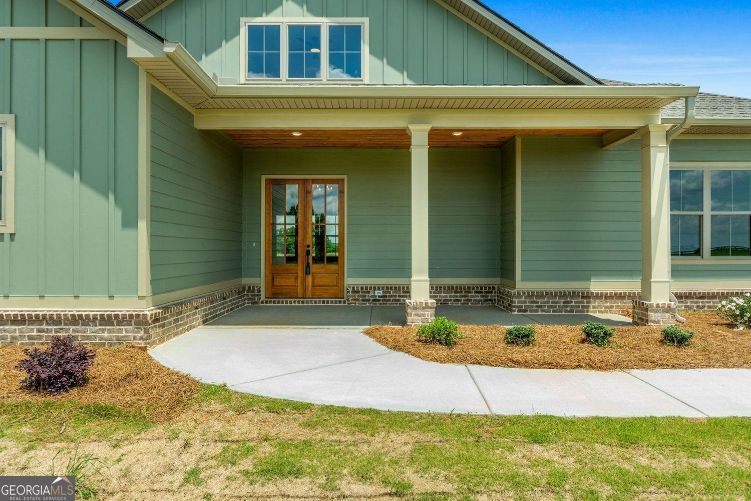 Barnesville, Georgia, 30204, United States, 4 Bedrooms Bedrooms, ,4 BathroomsBathrooms,Residential,For Sale,1859090