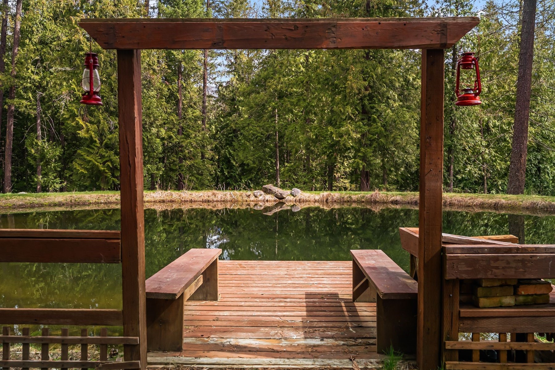  Tree Farm & Home on 6+ Acres - 物件實景