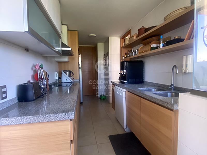 Lo Barnechea, Chile, 4 Bedrooms Bedrooms, ,3 BathroomsBathrooms,Residential,For Sale,1963755