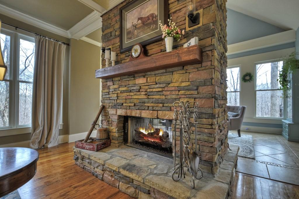 Talking Rock, Georgia, 30175, United States, 4 Bedrooms Bedrooms, ,4 BathroomsBathrooms,Residential,For Sale,1692764