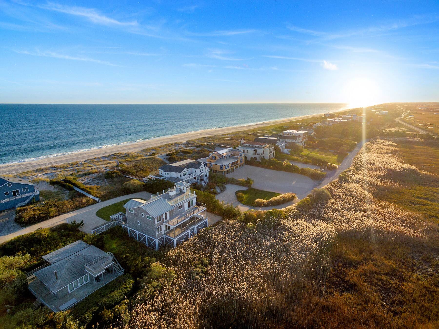  Chic Beach House with Roof Deck, Protected Views & Ocean Walkway - 物件實景
