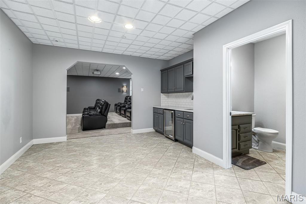 Jackson, Missouri, 63755, United States, 6 Bedrooms Bedrooms, ,4 BathroomsBathrooms,Residential,For Sale,1941660