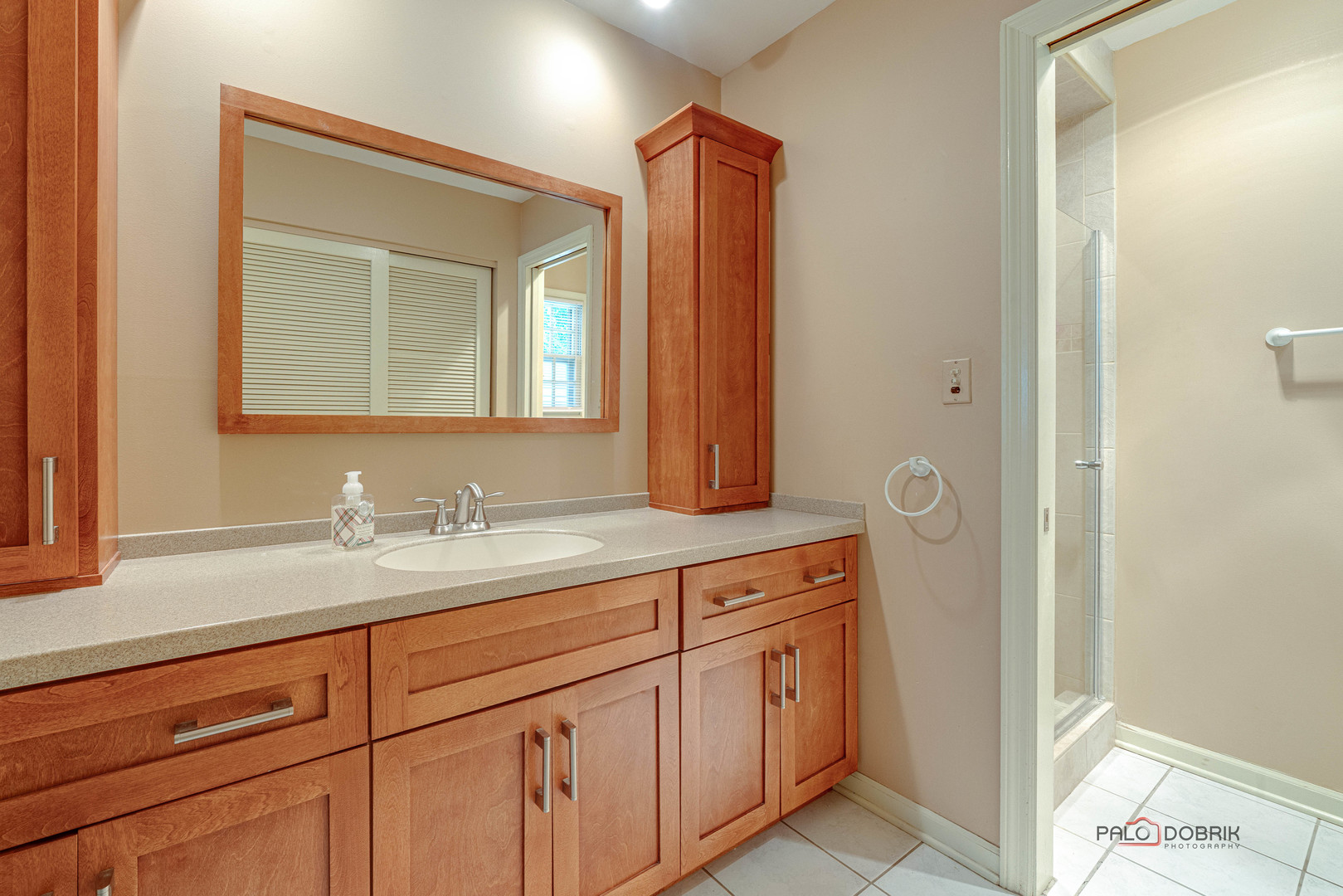 Arlington Heights, Illinois, 60005, United States, 4 Bedrooms Bedrooms, ,3 BathroomsBathrooms,Residential,For Sale,1919635