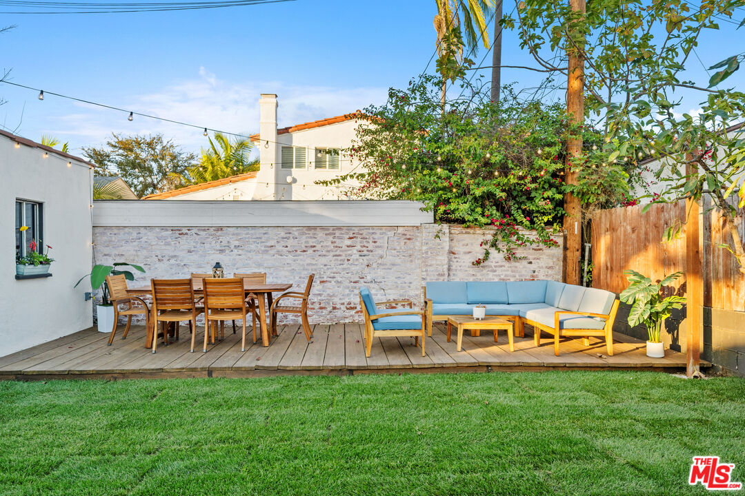 Inglewood, California, 90305, United States, 4 Bedrooms Bedrooms, ,3 BathroomsBathrooms,Residential,For Sale,2003148