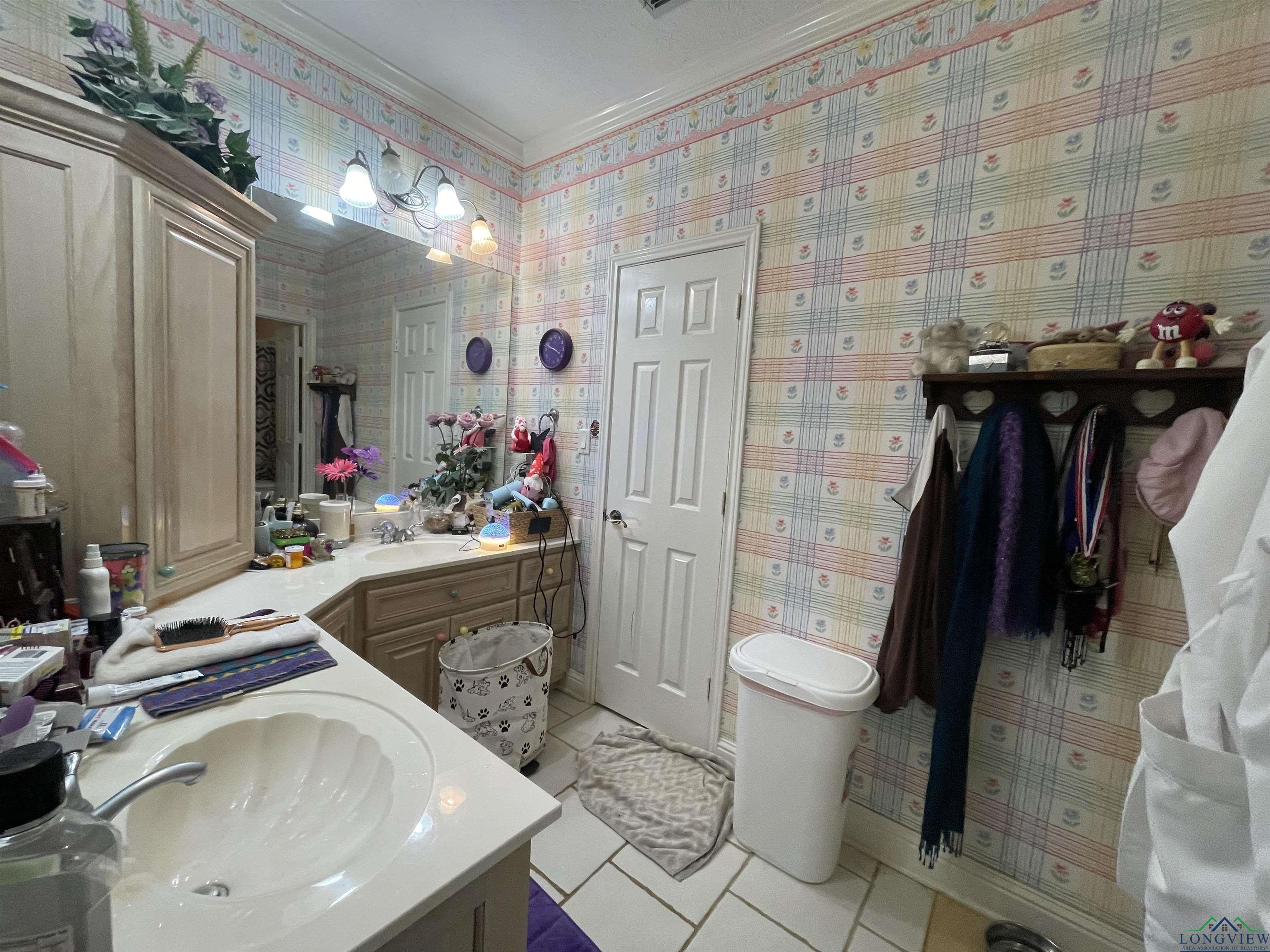 Nacogdoches, Texas, 75964, United States, 4 Bedrooms Bedrooms, ,4 BathroomsBathrooms,Residential,For Sale,1708652