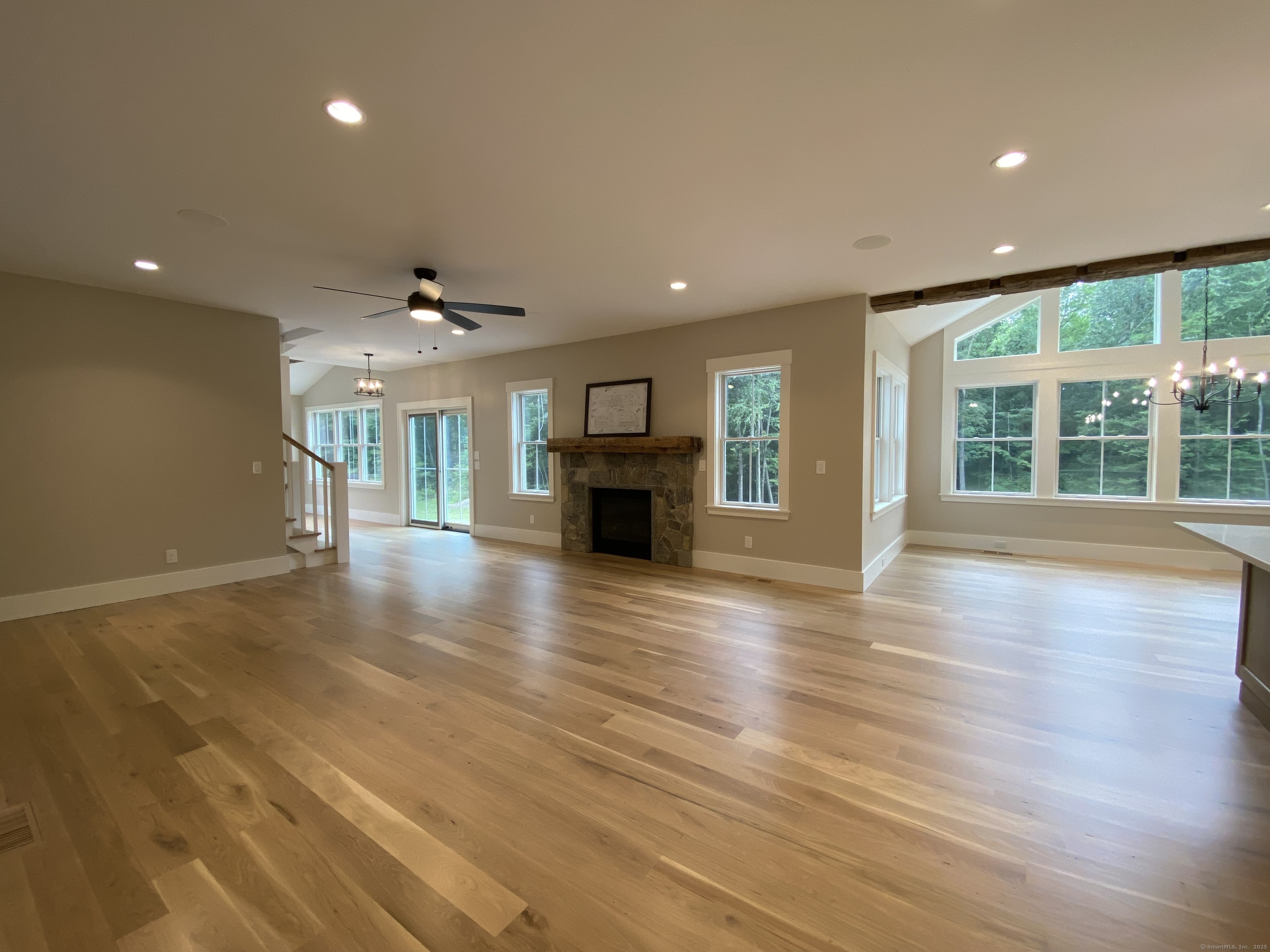 Southbury, Connecticut, 06488, United States, 4 Bedrooms Bedrooms, ,3 BathroomsBathrooms,Residential,For Sale,1941741