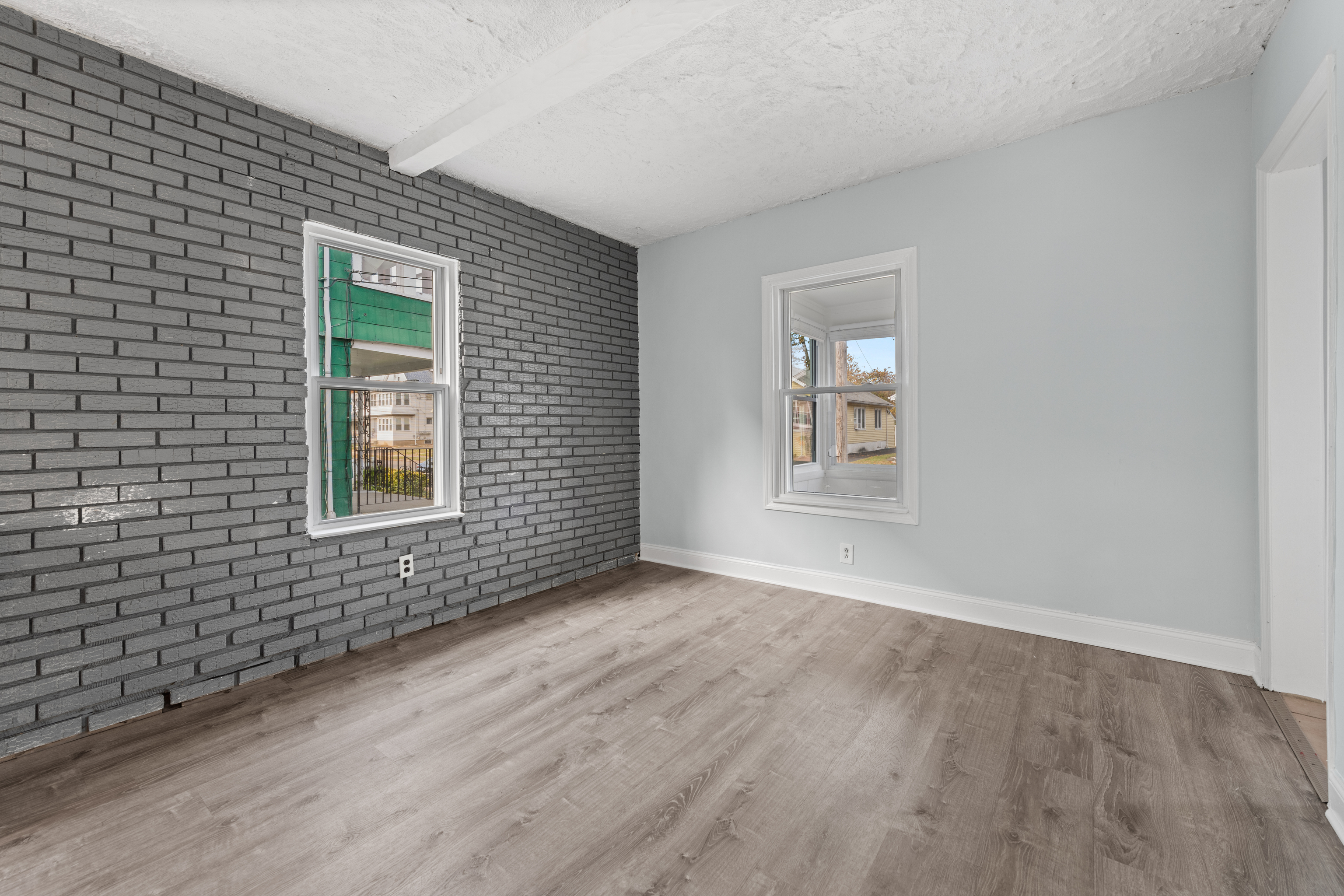 West Haven, Connecticut, 06516, United States, 5 Bedrooms Bedrooms, ,4 BathroomsBathrooms,Residential,For Sale,1991018