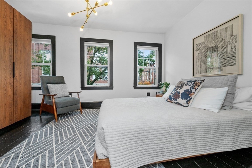 Boston, Massachusetts, 02127, United States, 2 Bedrooms Bedrooms, ,2 BathroomsBathrooms,Residential,For Sale,1988165