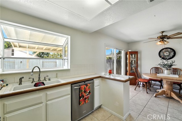 Jurupa Valley, California, 91752, United States, 3 Bedrooms Bedrooms, ,2 BathroomsBathrooms,Residential,For Sale,1931342