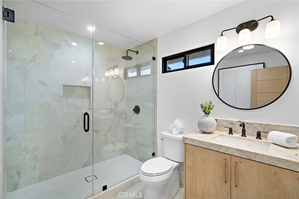 Newport Beach, California, 92660, United States, 4 Bedrooms Bedrooms, ,5 BathroomsBathrooms,Residential,For Sale,1942289