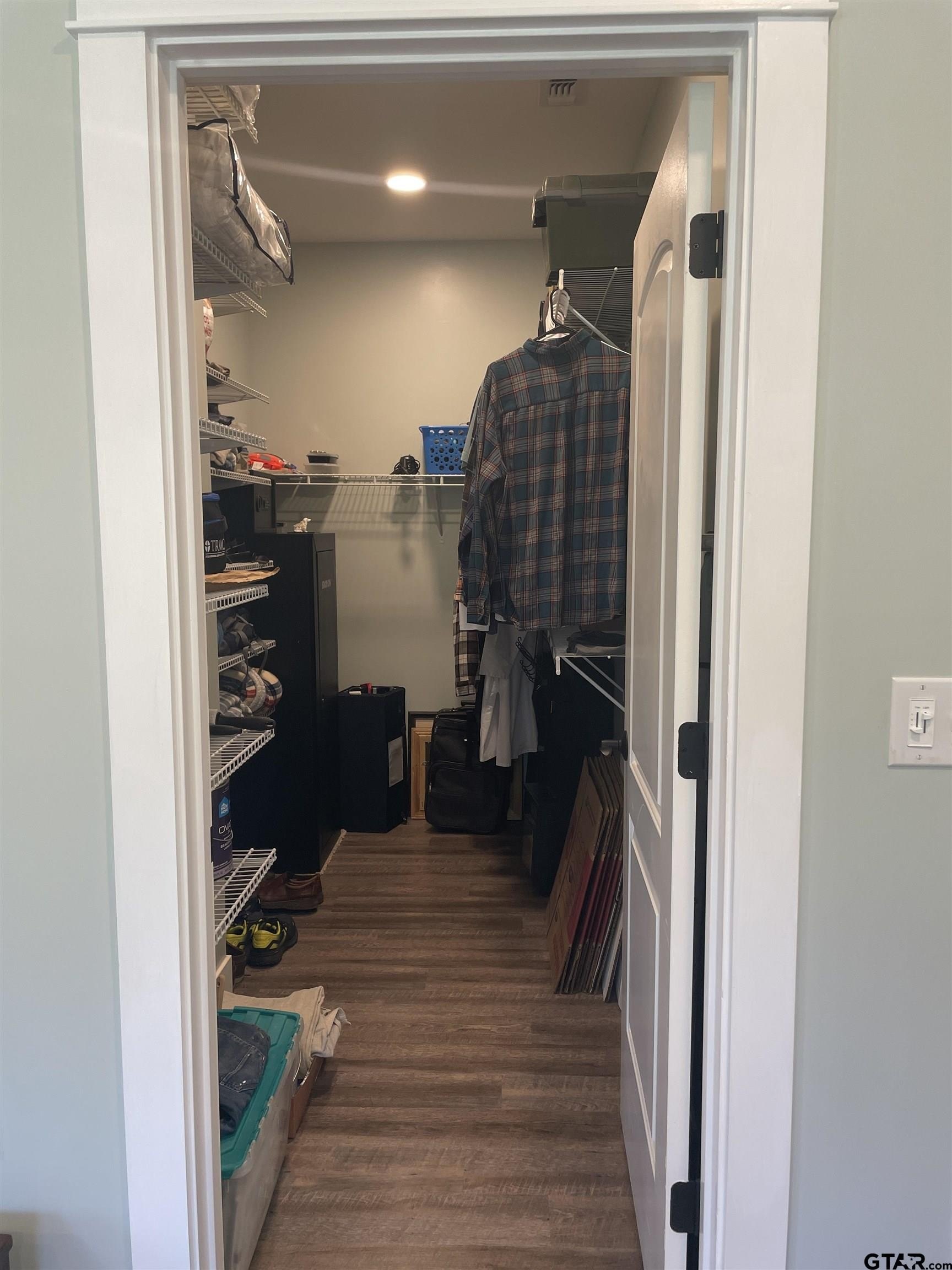 Pittsburg, Texas, 75686, United States, 3 Bedrooms Bedrooms, ,3 BathroomsBathrooms,Residential,For Sale,1982891