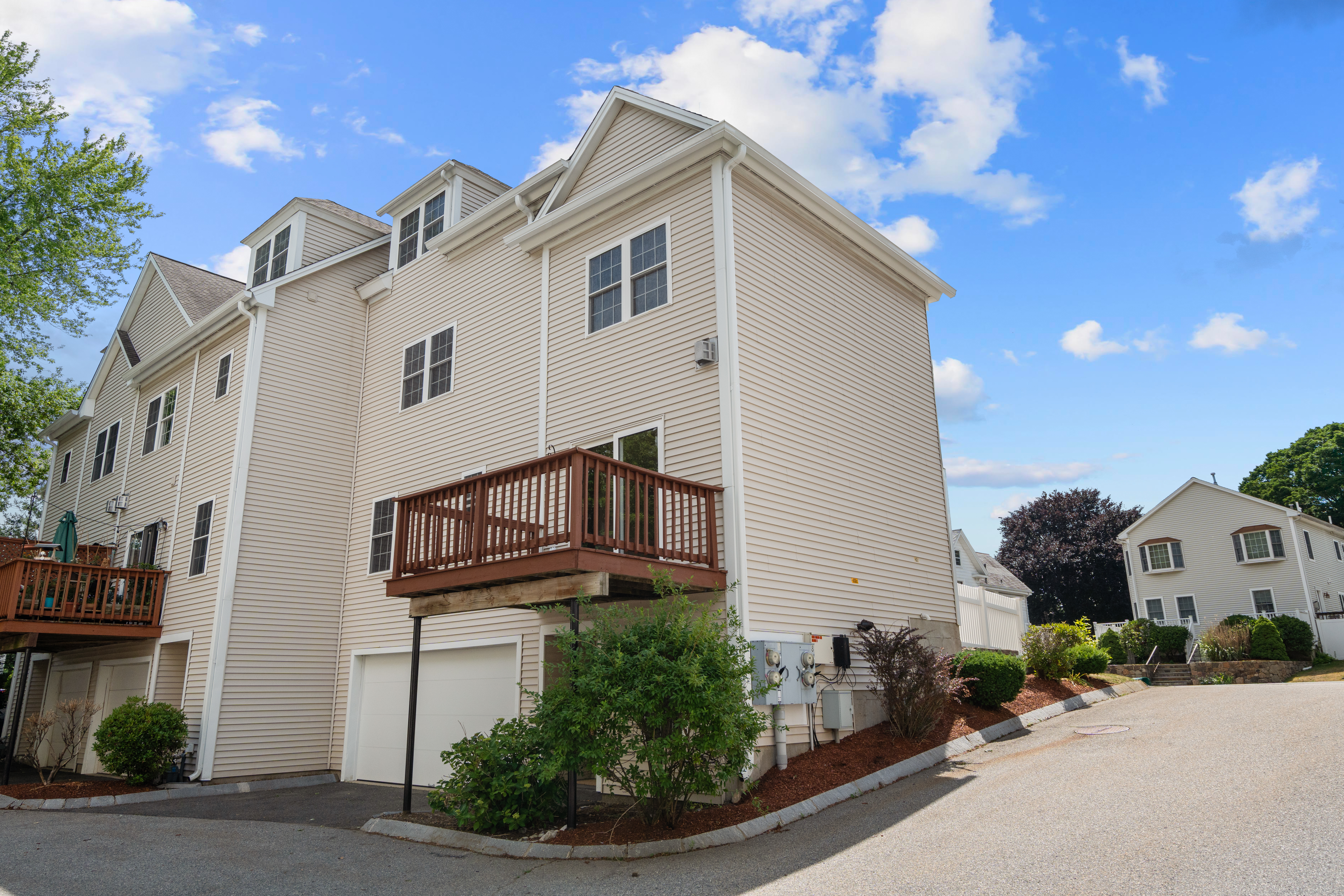  555 Main Street, Unit 6, Woburn, MA 01801 - 物件實景
