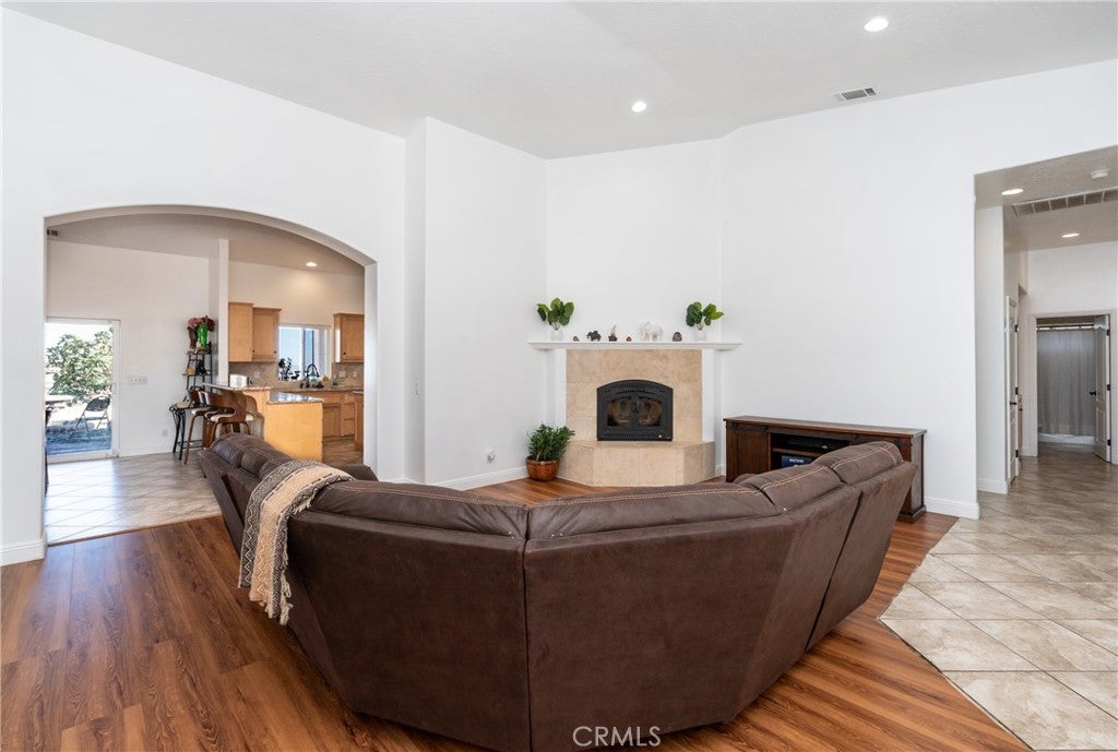 Pinon Hills, California, 92372, United States, 4 Bedrooms Bedrooms, ,3 BathroomsBathrooms,Residential,For Sale,1975870