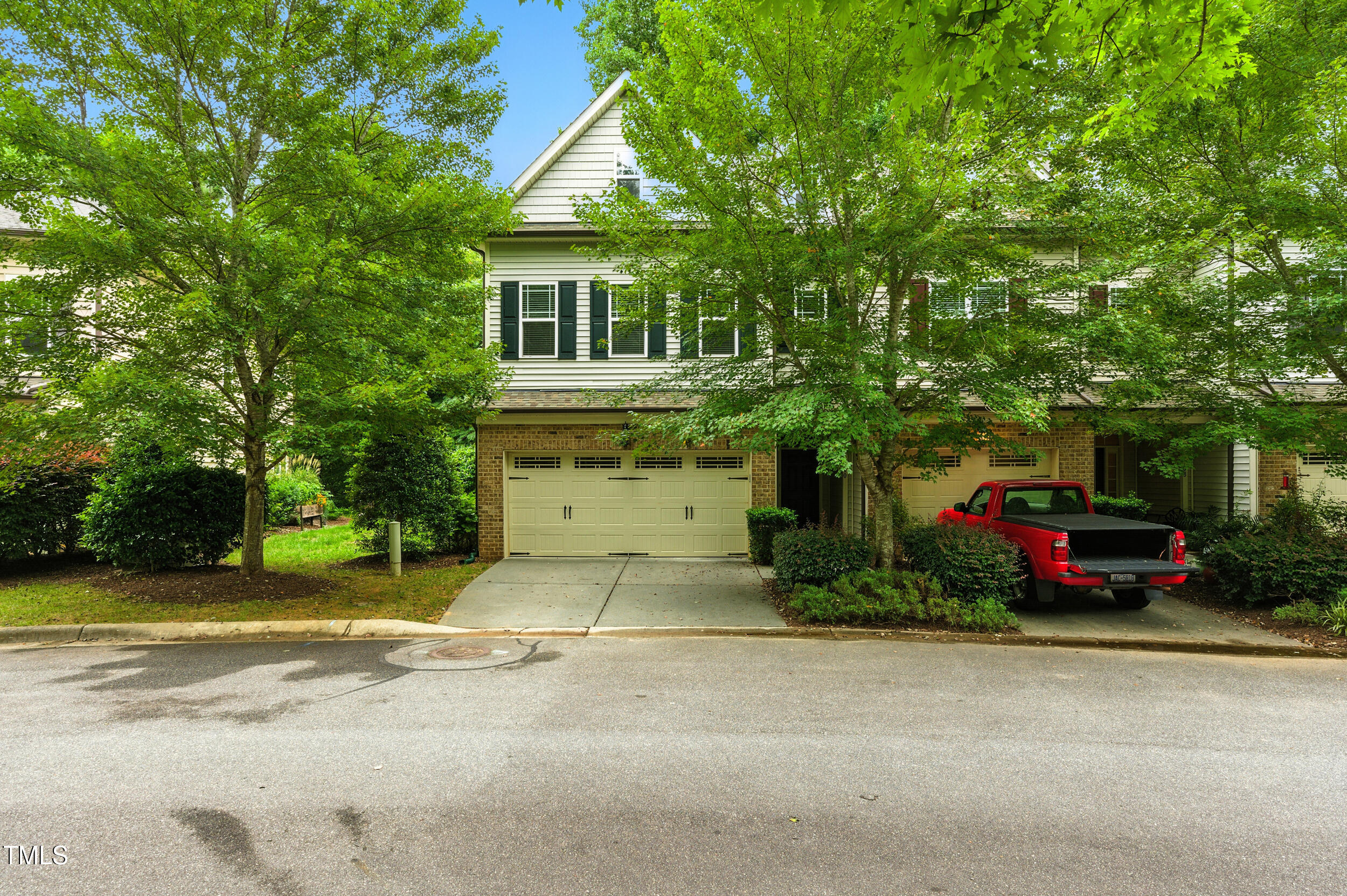 Carrboro, North Carolina, 27510, United States, 4 Bedrooms Bedrooms, ,4 BathroomsBathrooms,Residential,For Sale,1925419