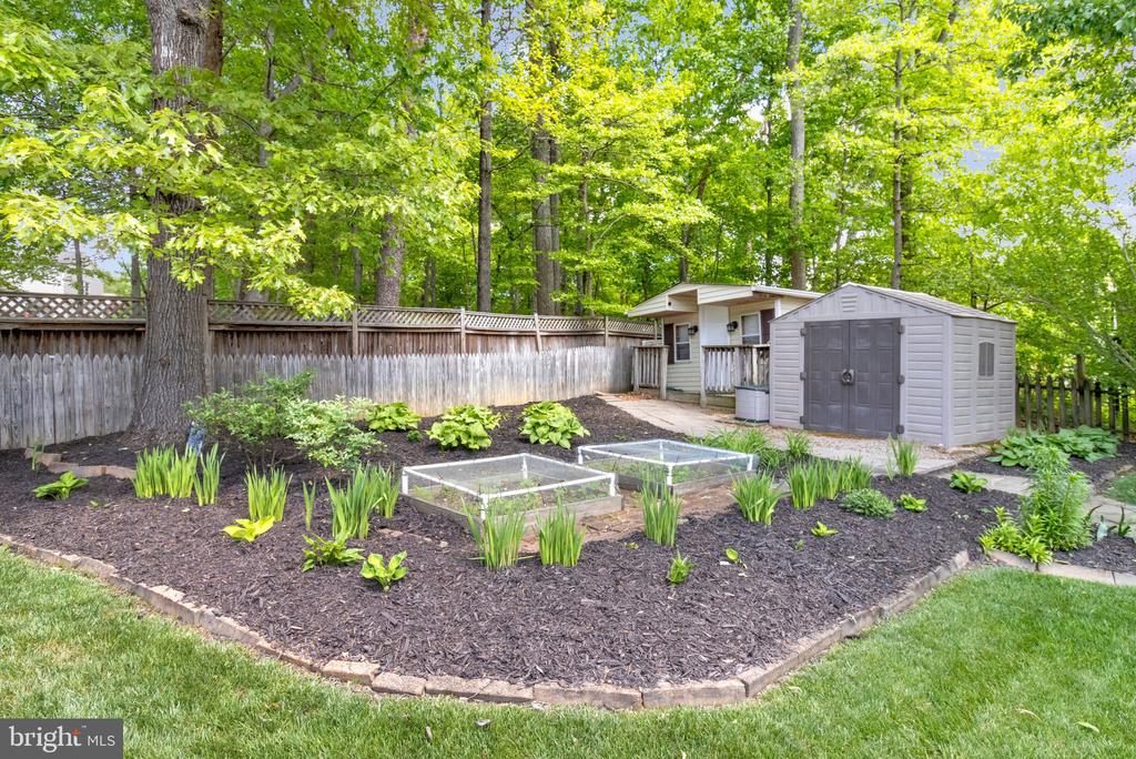 Burke, Virginia, 22015, United States, 3 Bedrooms Bedrooms, ,3 BathroomsBathrooms,Residential,For Sale,2049258