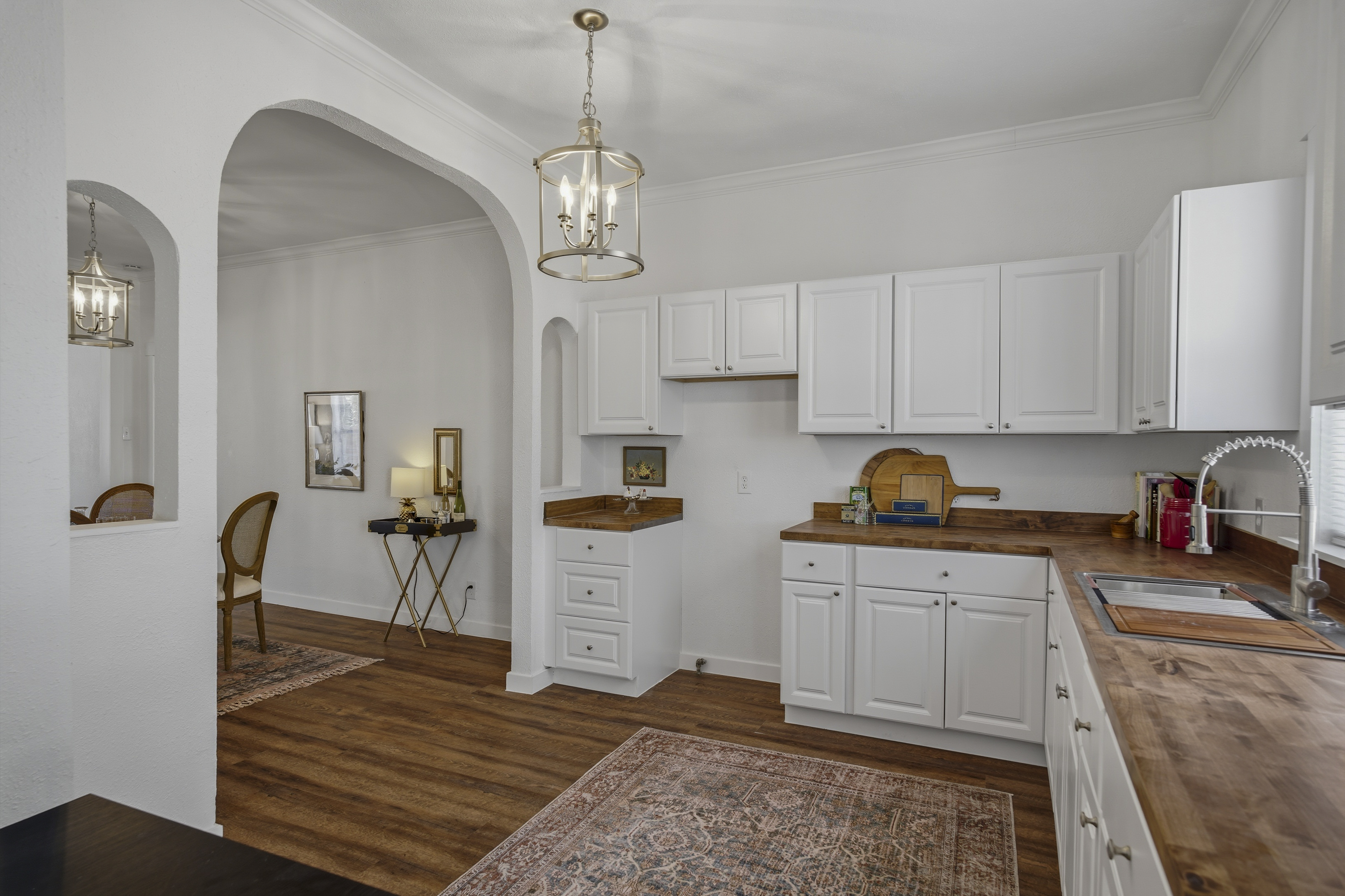  Spanish Charm with Guest Apartment - 物件實景