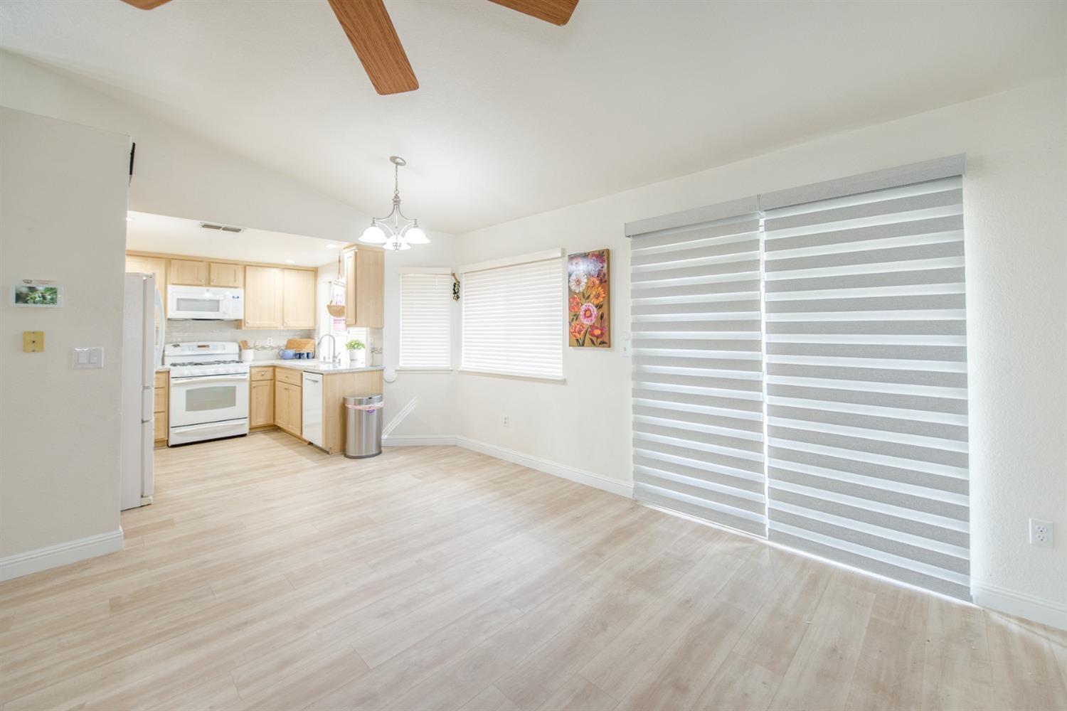 Woodland, California, 95695, United States, 3 Bedrooms Bedrooms, ,2 BathroomsBathrooms,Residential,For Sale,1847457