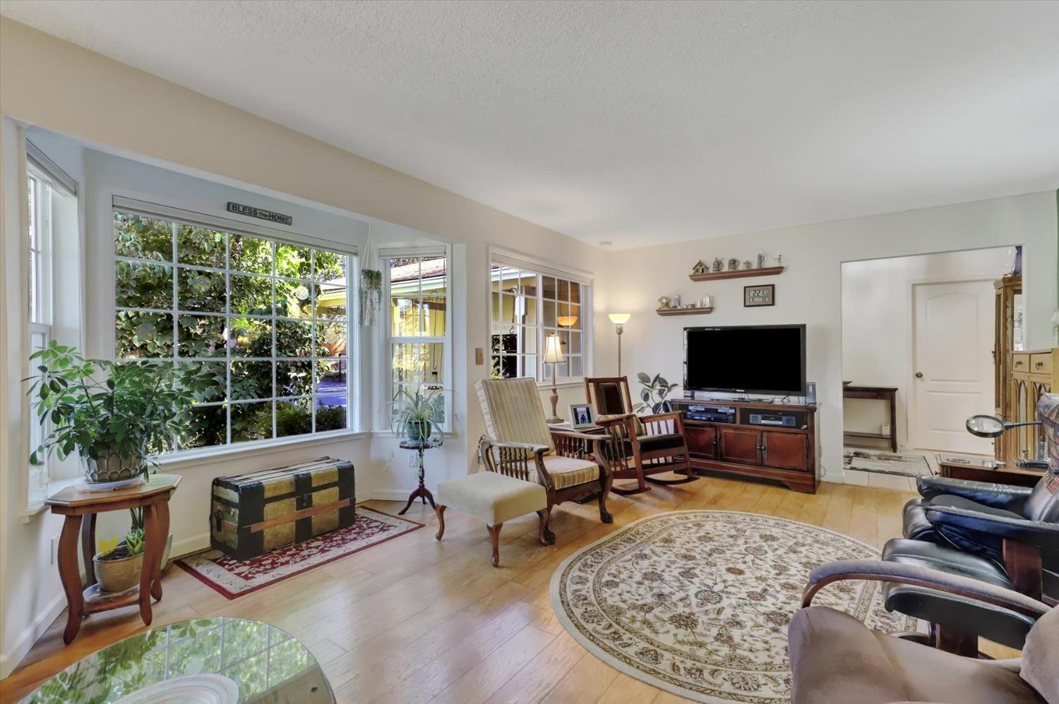 12252 Francis Drive, Grass Valley, California, 95949, United States, 3 Bedrooms Bedrooms, ,2 BathroomsBathrooms,Residential,For Sale,12252 Francis Drive,1631801