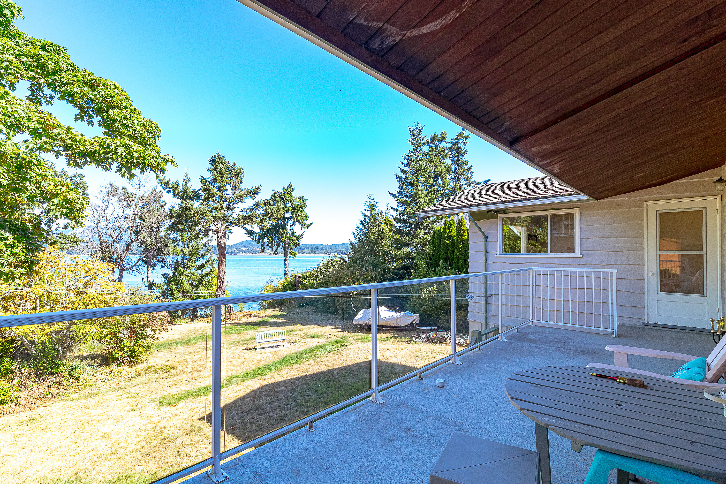  Prime Waterfront Home - 物件實景