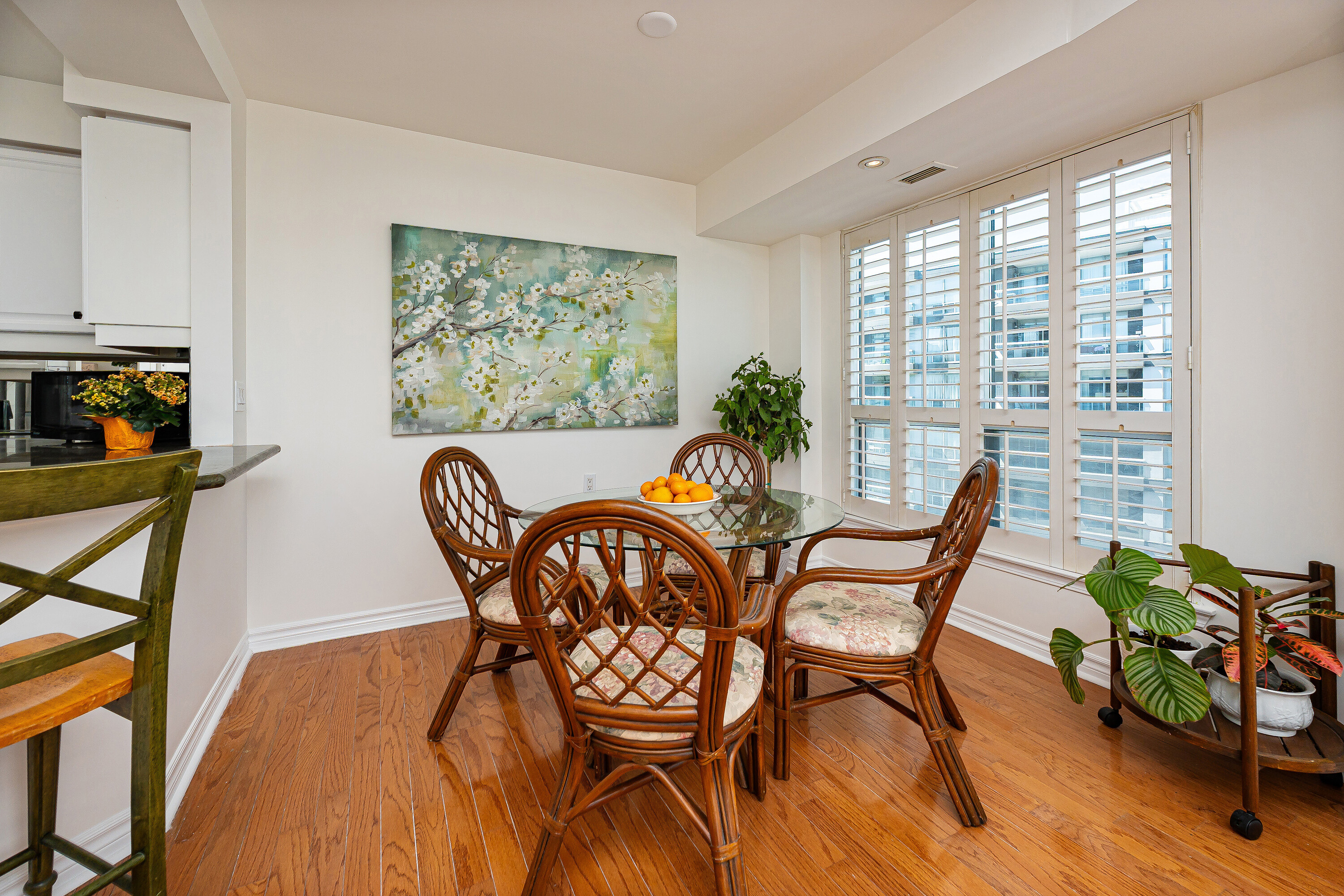  Beautifully Refreshed Condo - 物件實景