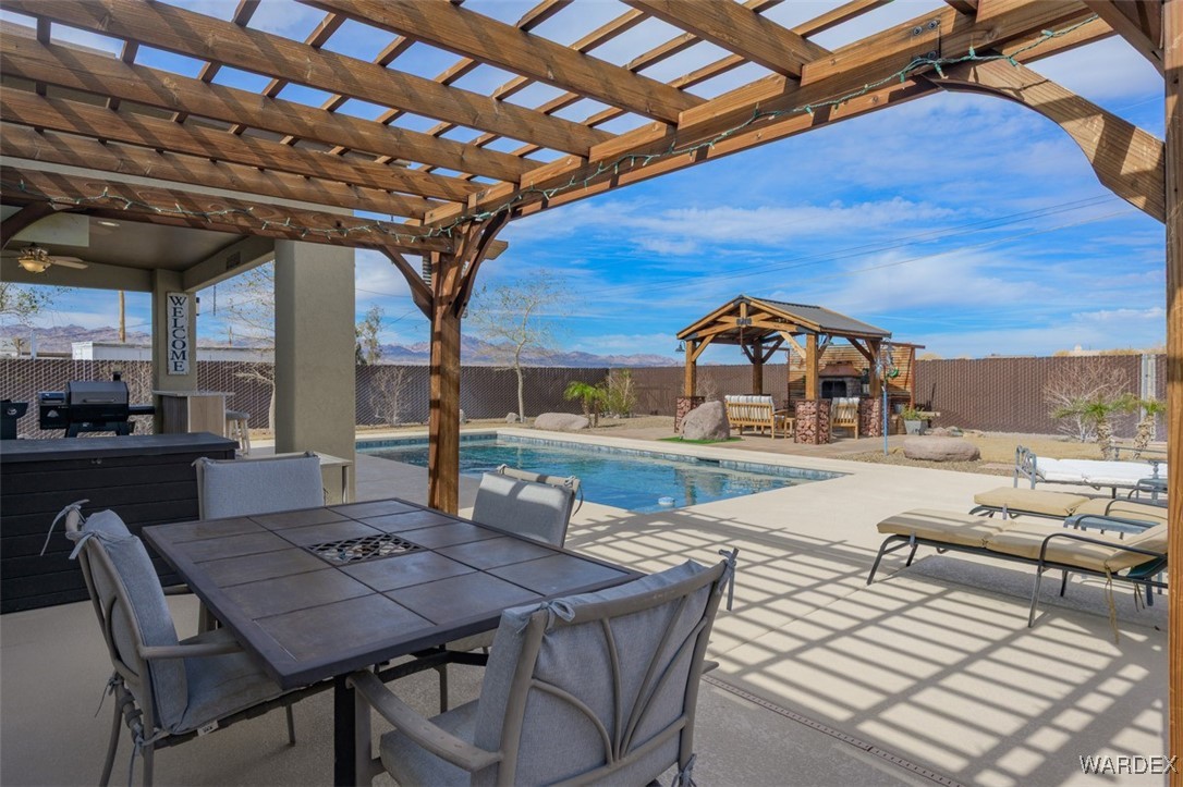 Bullhead City, Arizona, 86442, United States, 2 Bedrooms Bedrooms, ,Residential,For Sale,1912692