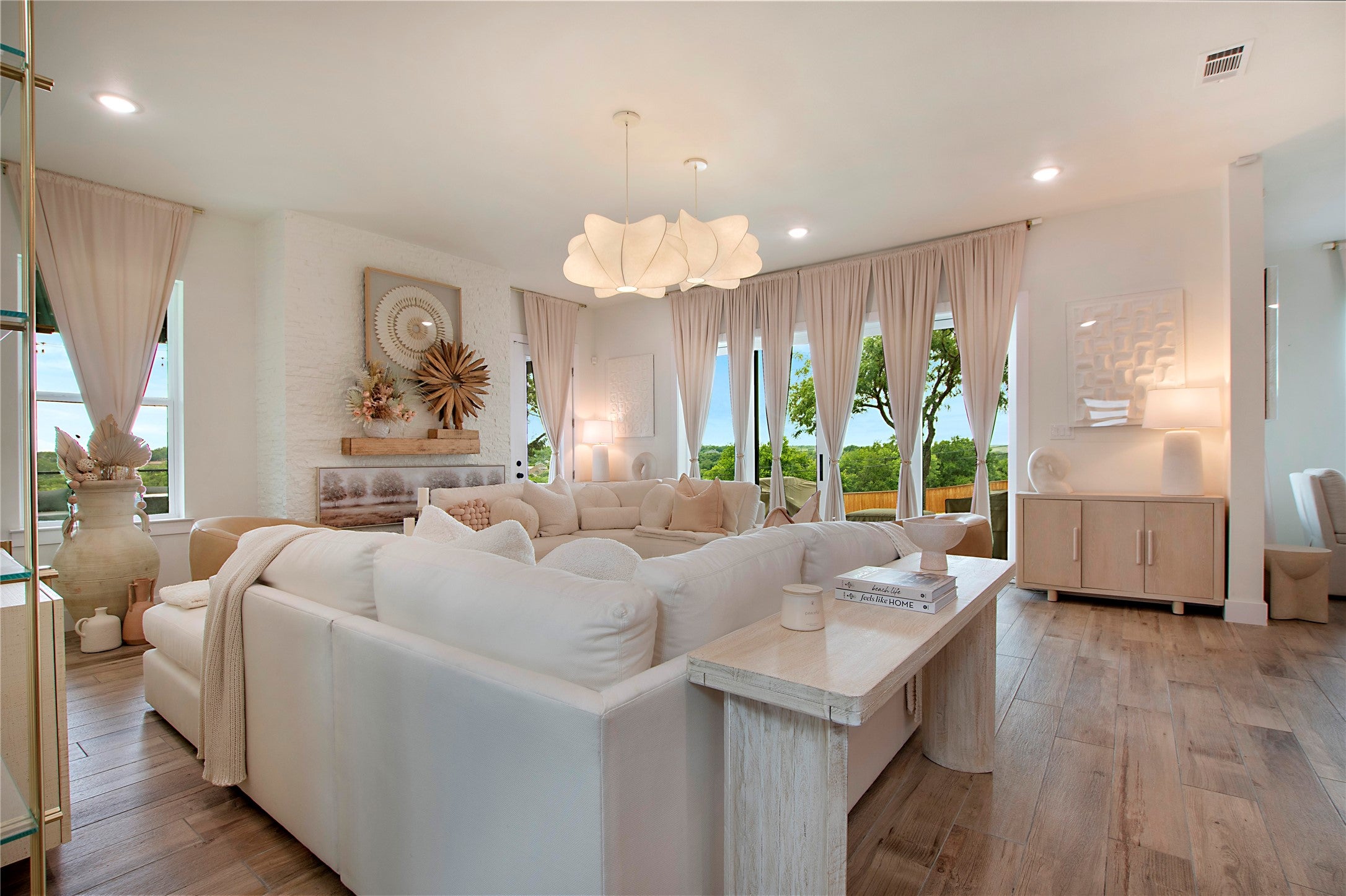 Fort Worth, Texas, 76108, United States, 4 Bedrooms Bedrooms, ,3 BathroomsBathrooms,Residential,For Sale,1992422